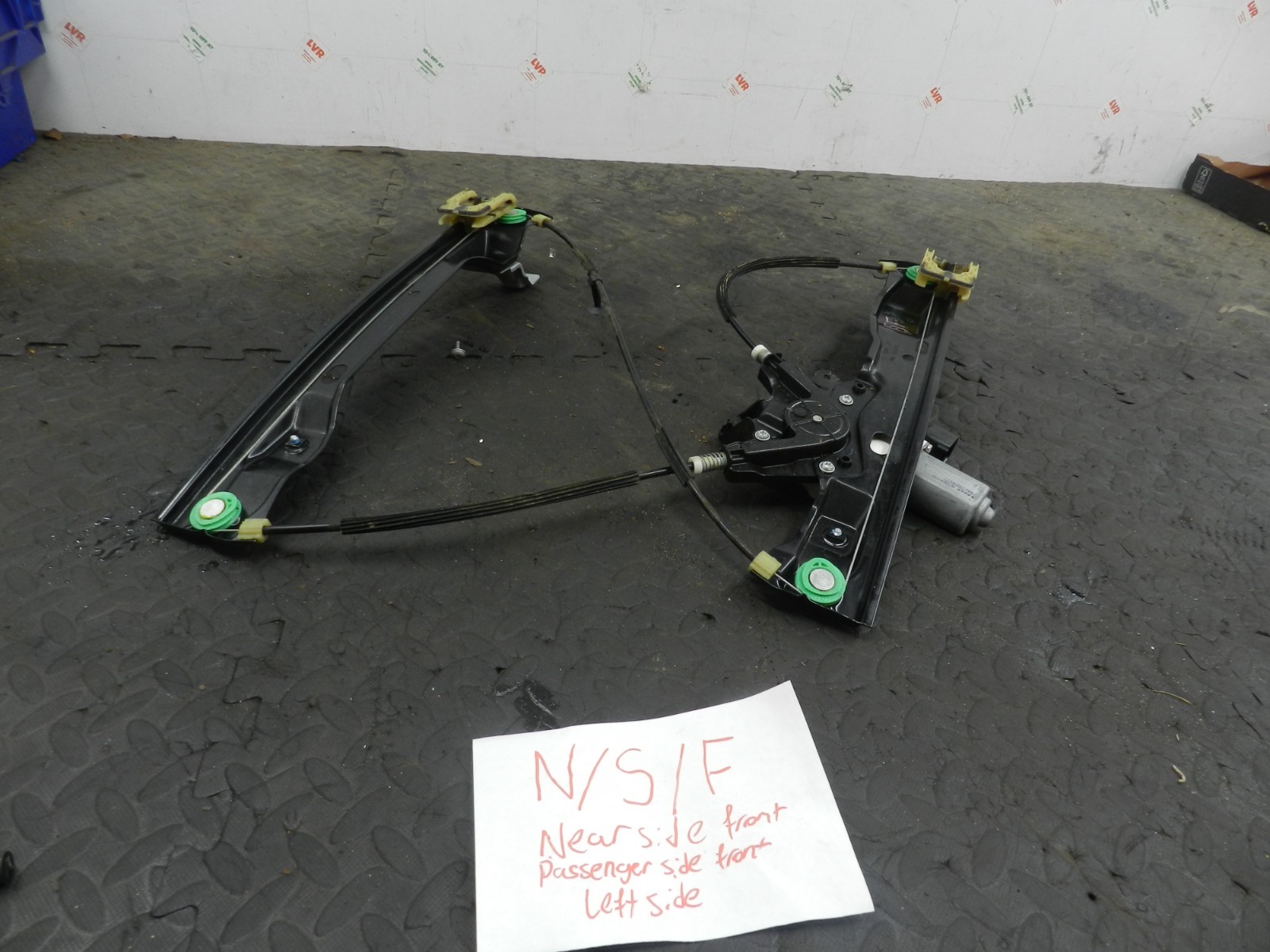 178. 2012 FORD FOCUS MK3. PASSENGER SIDE FRONT DOOR WINDOW REGULATOR
