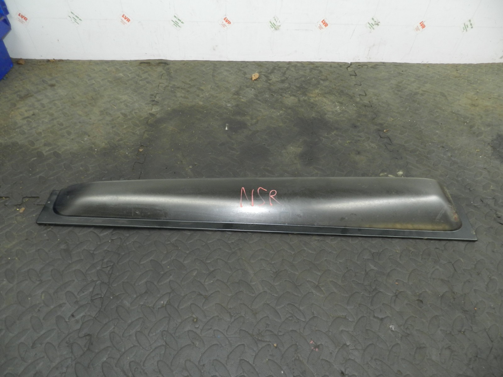 162. 1996 HONDA SMX. PASSENGER SIDE FRONT WIND DEFLECTOR - Image 3