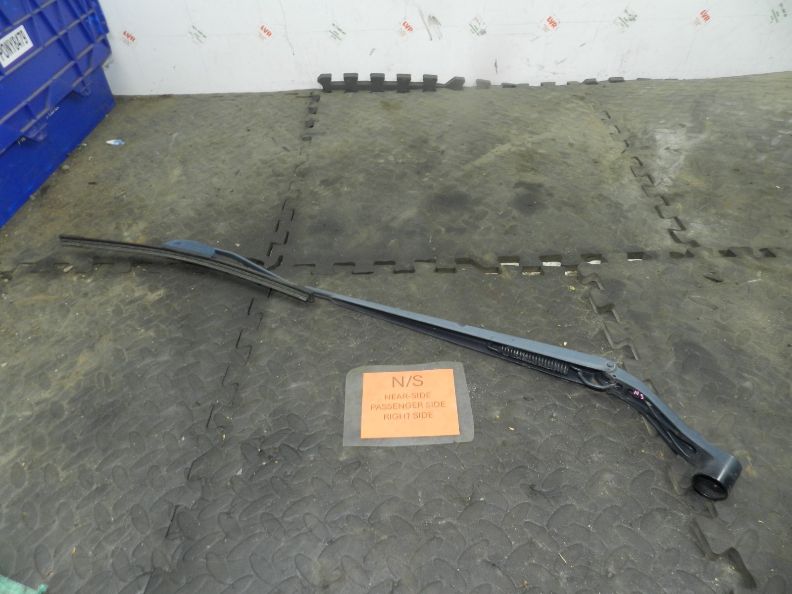 180. 2018 RENAULT KOLEOS MK2. PASSENGER SIDE WIPER ARM
