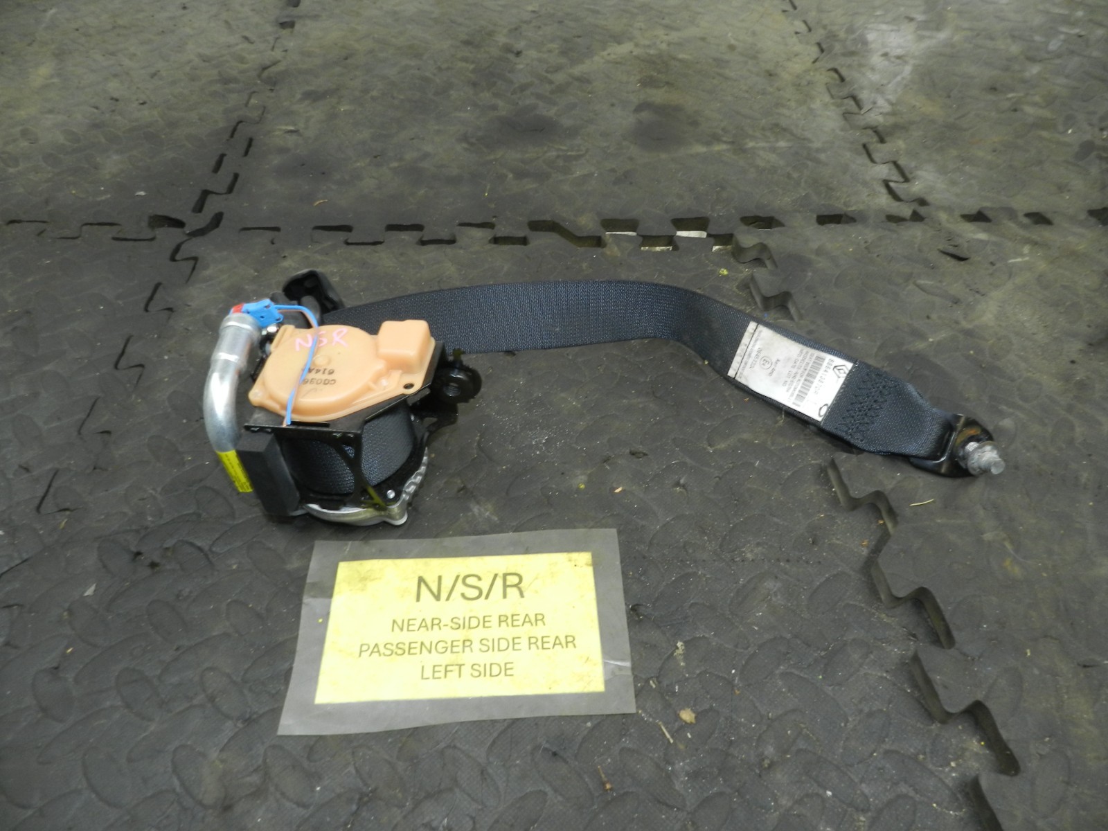 180. 2018 RENAULT KOLEOS MK2. PASSENGER SIDE REAR SEAT BELT