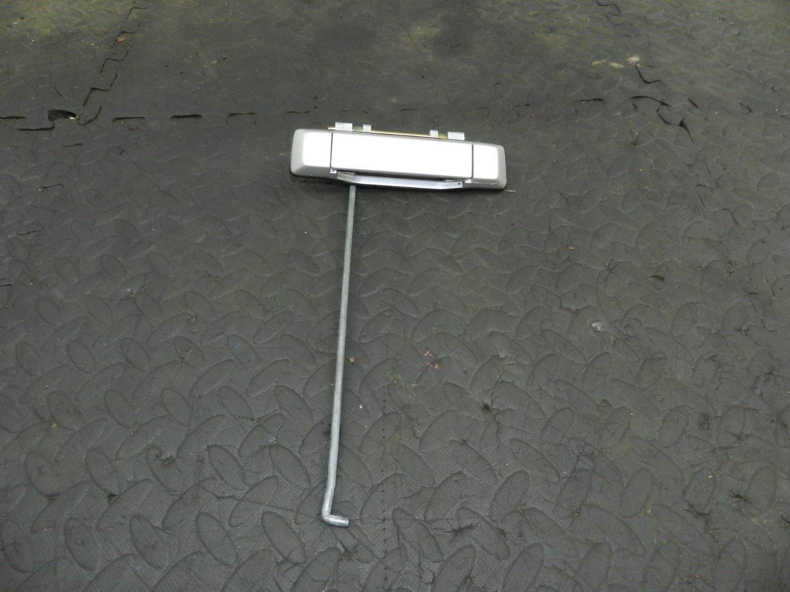 162. 1996 HONDA SMX. BOOT LID TAIL GATE DOOR HANDLE