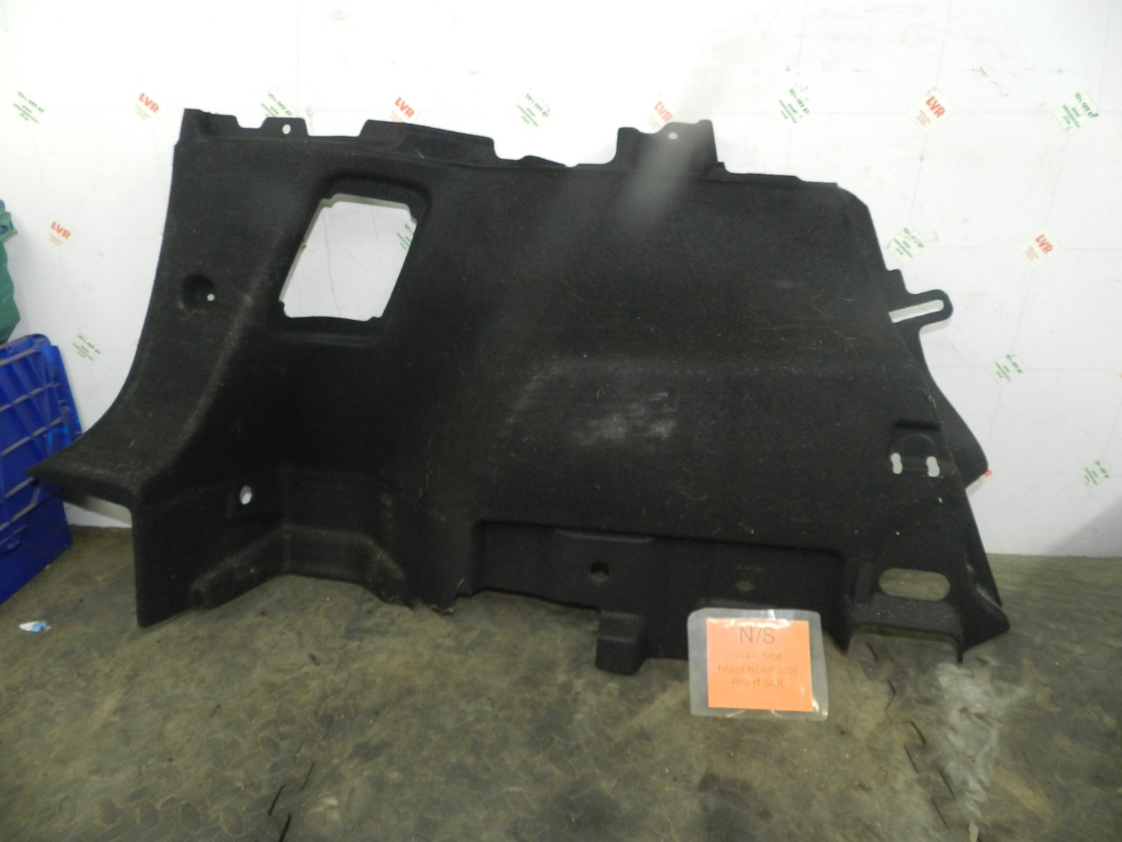 180. 2018 RENAULT KOLEOS MK2. PASSENGER SIDE BOOT CARPET SIDE TRIM