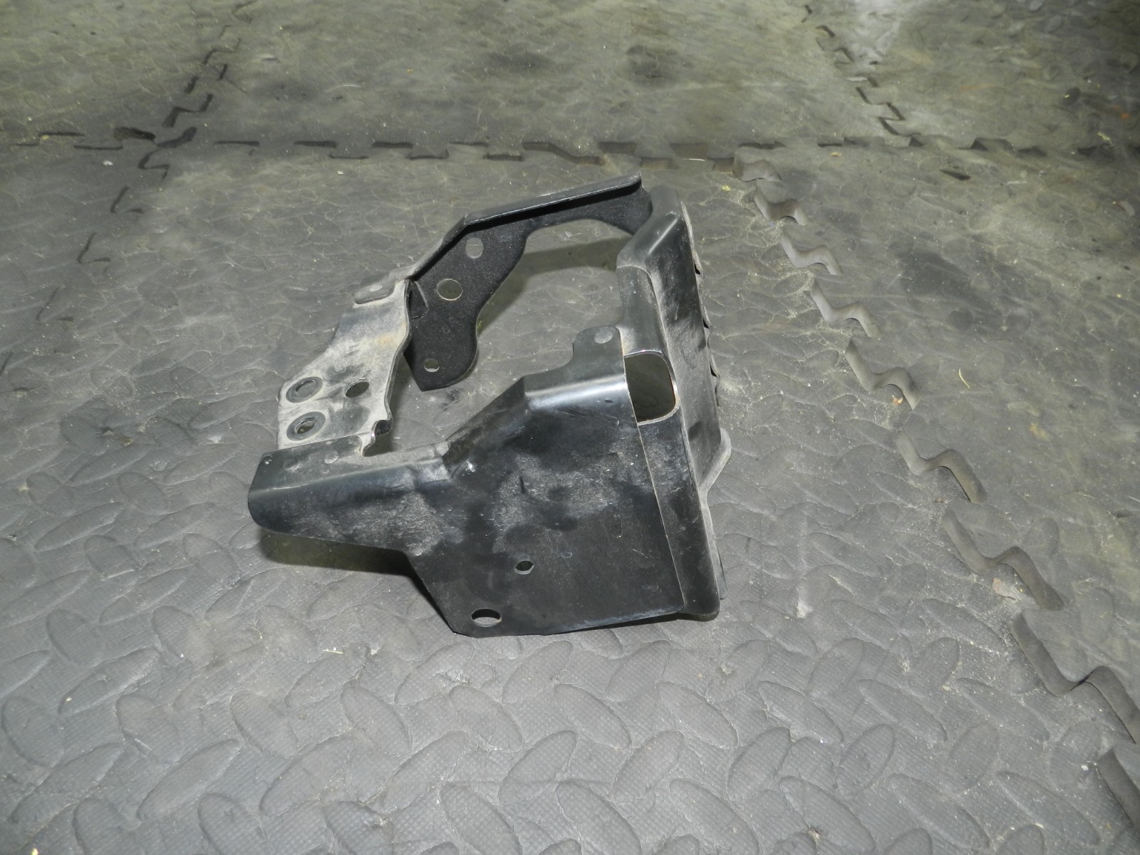 180. 2018 RENAULT KOLEOS MK2. MOUNT FRAME - Image 4