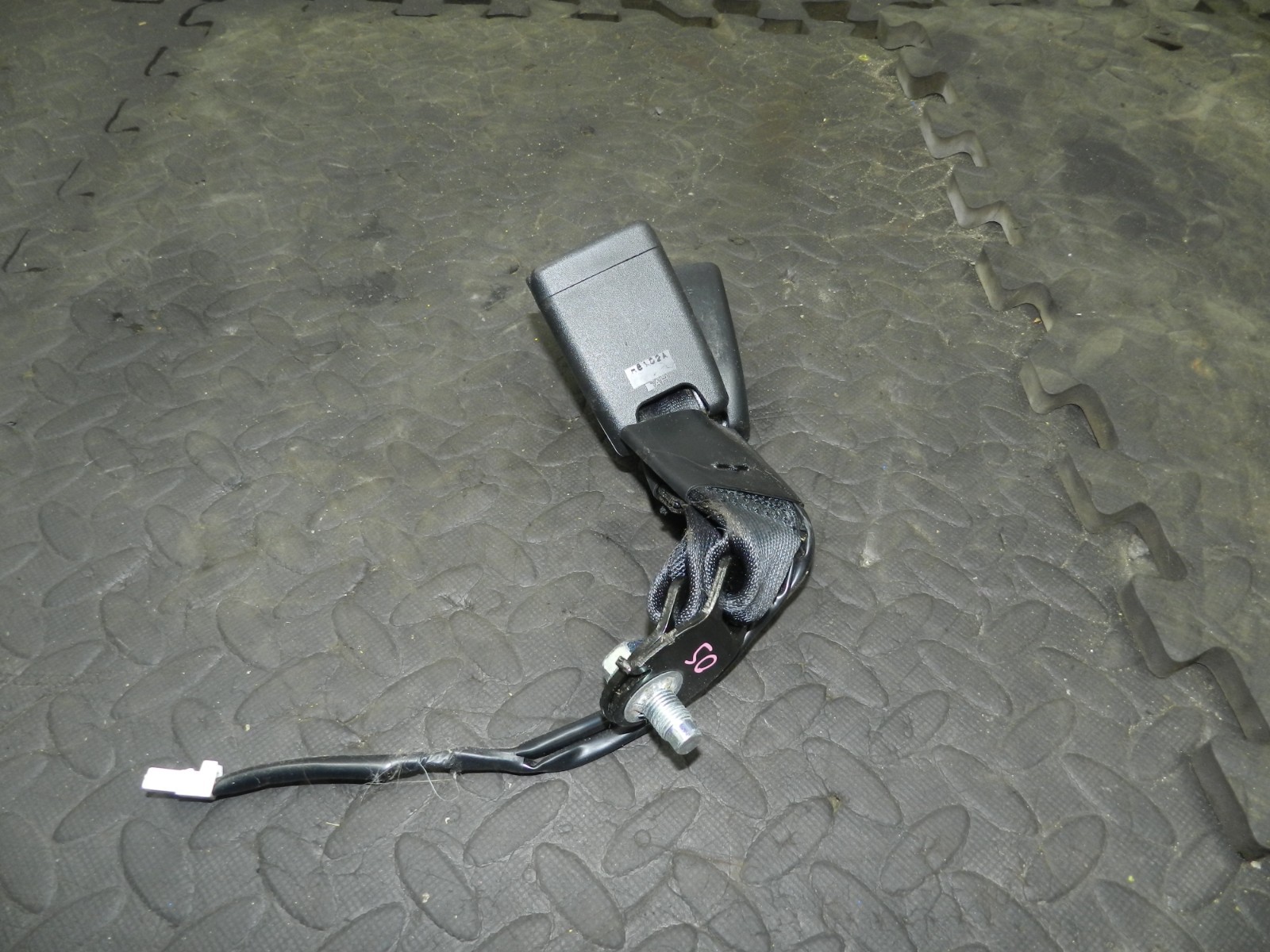 180. 2018 RENAULT KOLEOS MK2. DRIVER SIDE SEAT BELT BUCKLES - Image 2