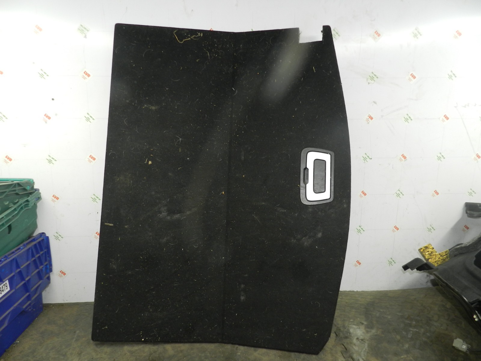 180. 2018 RENAULT KOLEOS MK2. BOOT CARPET CUT SECTION