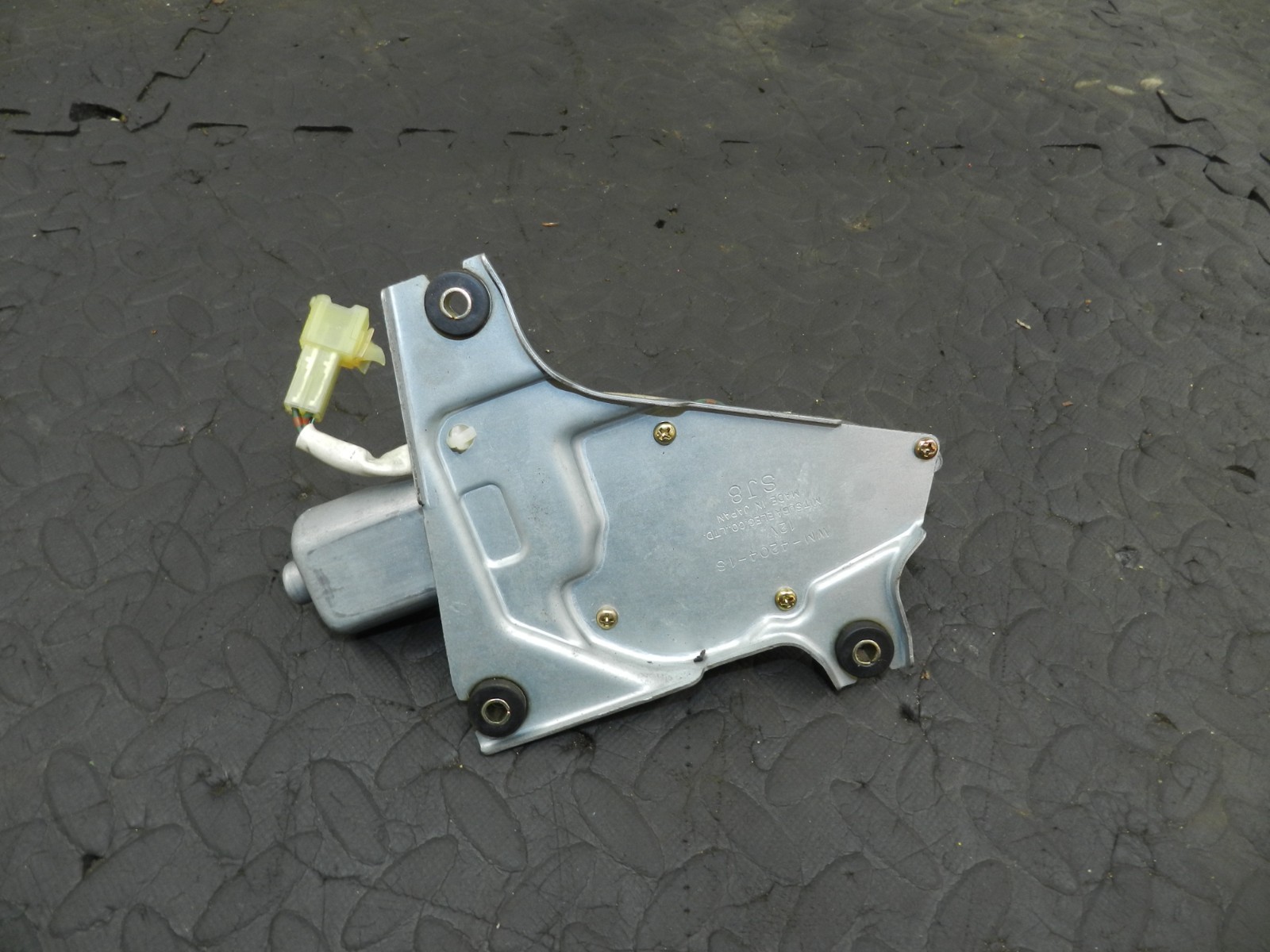 162. 1996 HONDA SMX. BOOT LID TAIL GATE REAR WIPER MOTOR - Image 2