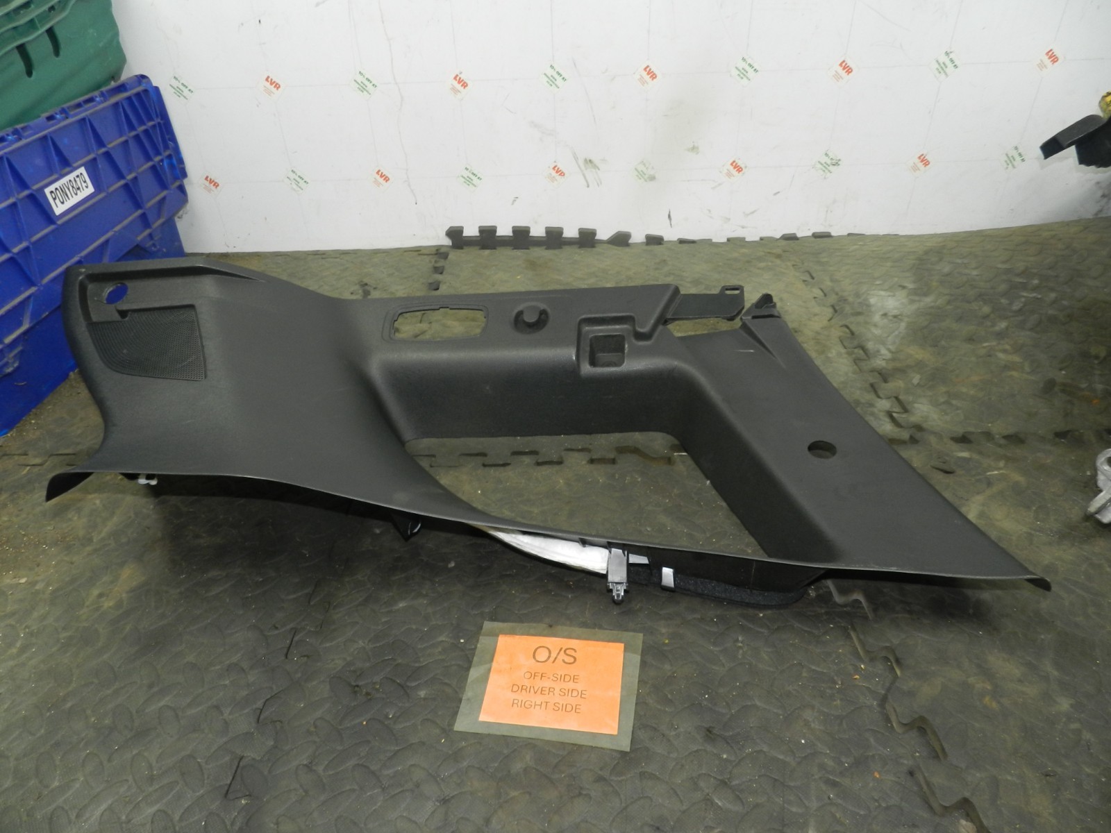 180. 2018 RENAULT KOLEOS MK2. DRIVER SIDE REAR BOOT UPPER TRIM D PILLAR