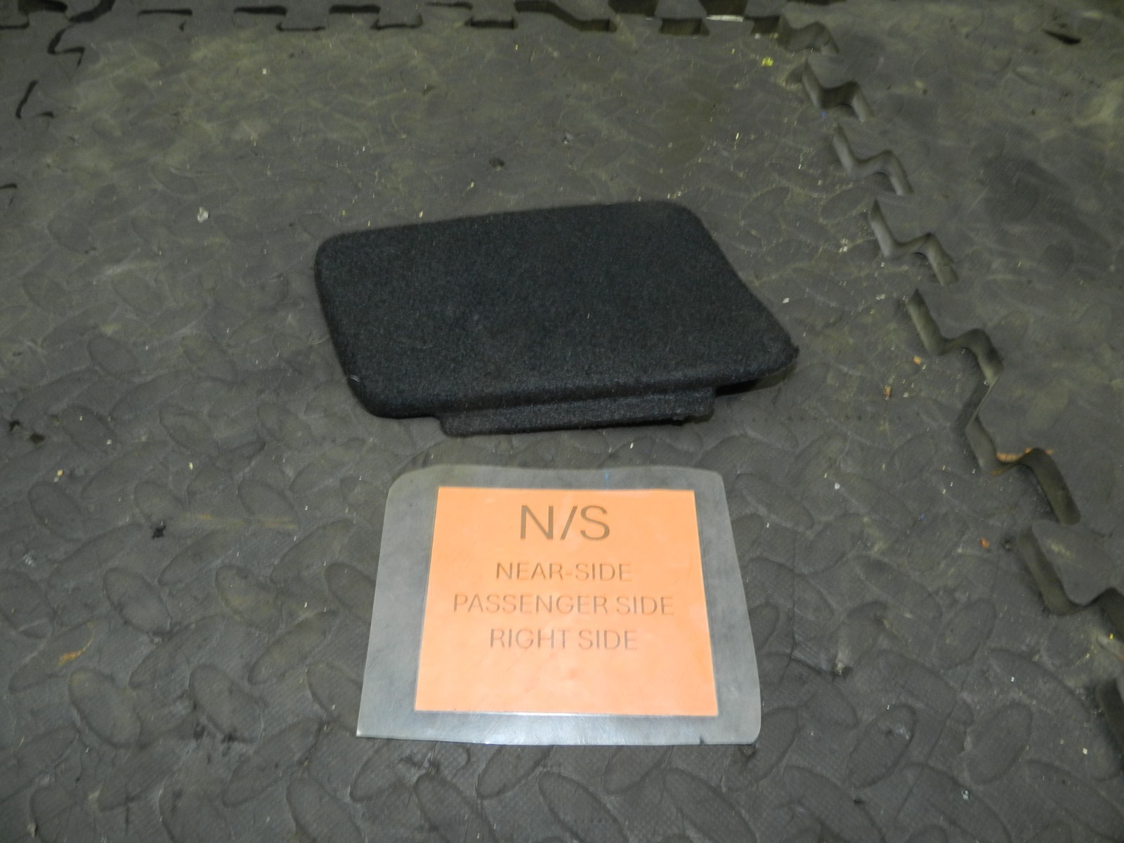 180. 2018 RENAULT KOLEOS MK2. PASSENGER SIDE BOOT PANEL COVER