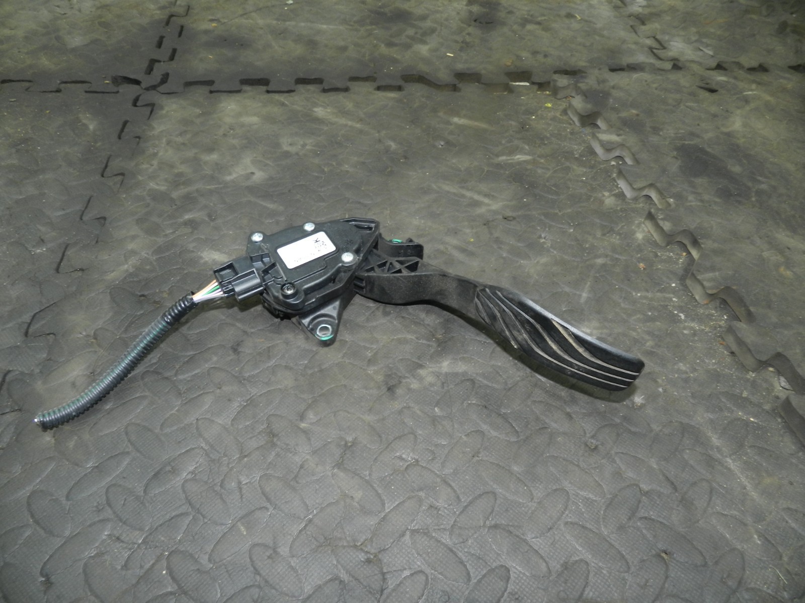 180. 2018 RENAULT KOLEOS MK2. ACCELERATOR THROTTLE PEDAL
