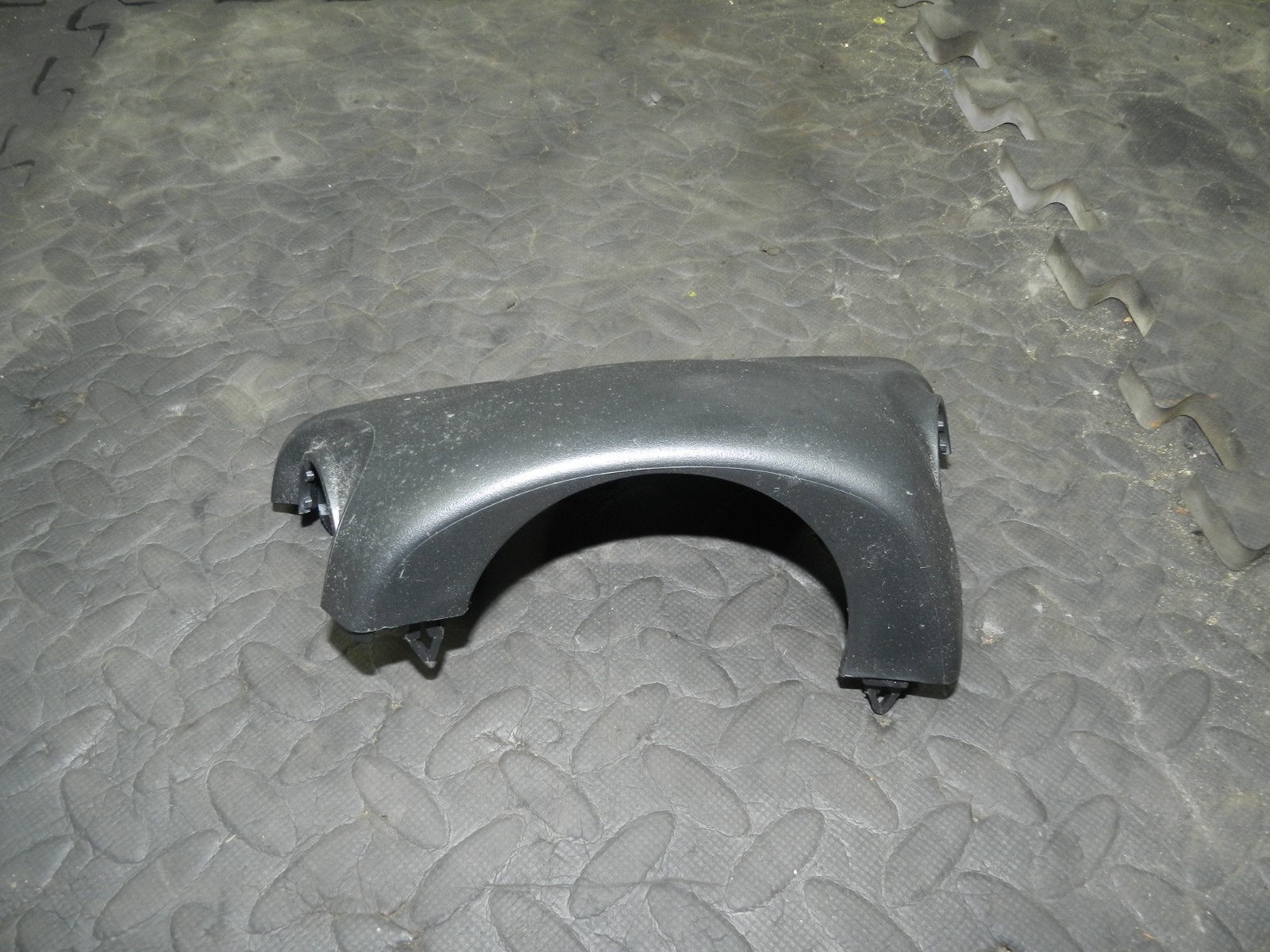 180. 2018 RENAULT KOLEOS MK2. STEERING COWLING UPPER TRIM