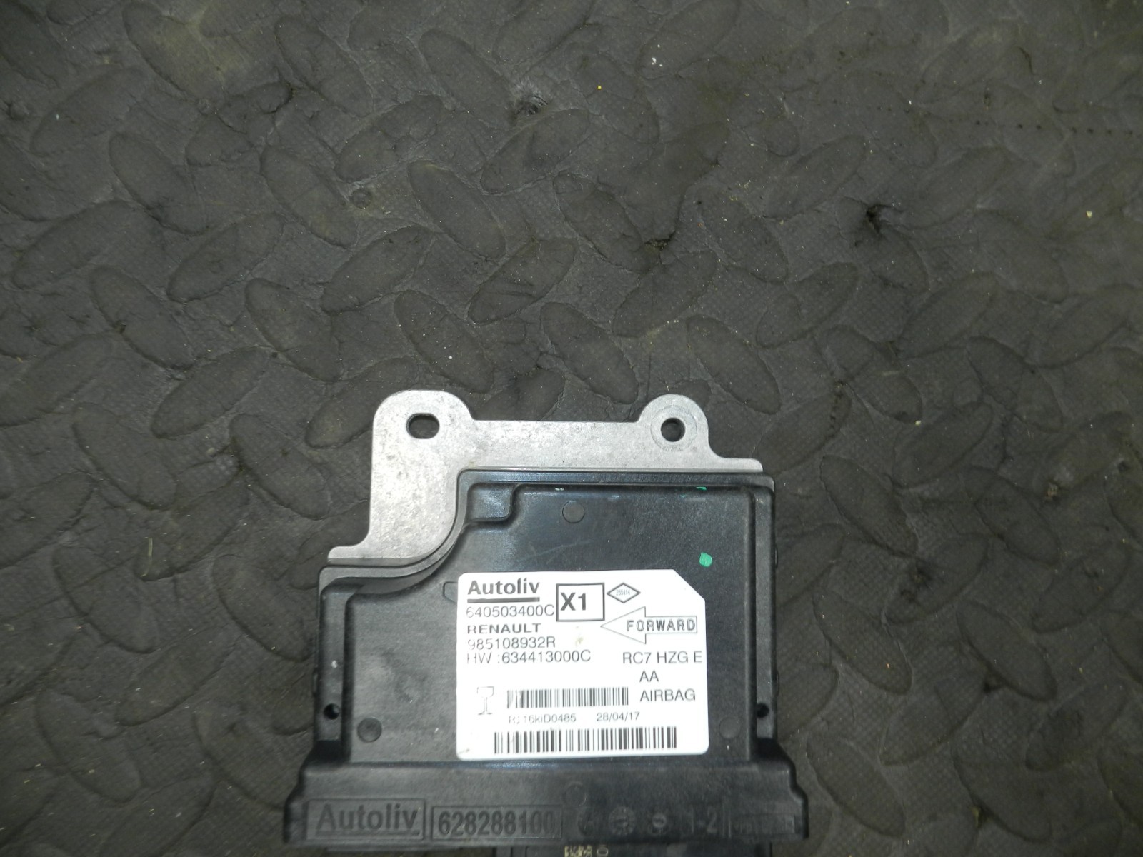 180. 2018 RENAULT KOLEOS MK2. 985108932R AIR BAG ECU MODULE - Image 3