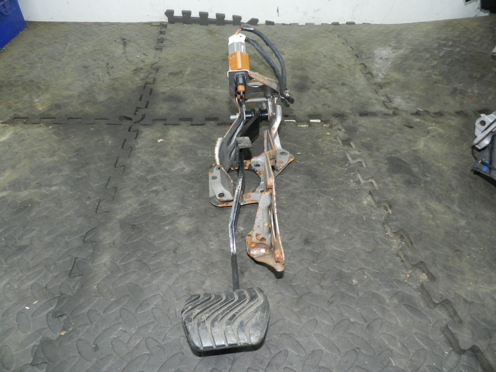180. 2018 RENAULT KOLEOS MK2. AUTOMATIC BREAK PEDAL