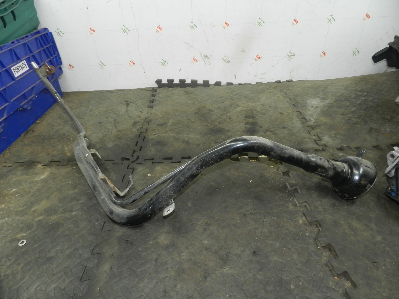 180. 2018 RENAULT KOLEOS MK2. DIESEL TANK FUEL FILL UP PIPE