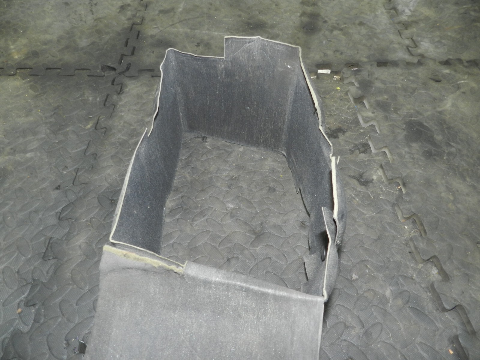 180. 2018 RENAULT KOLEOS MK2. BATTERY COVER INSULATION - Image 3