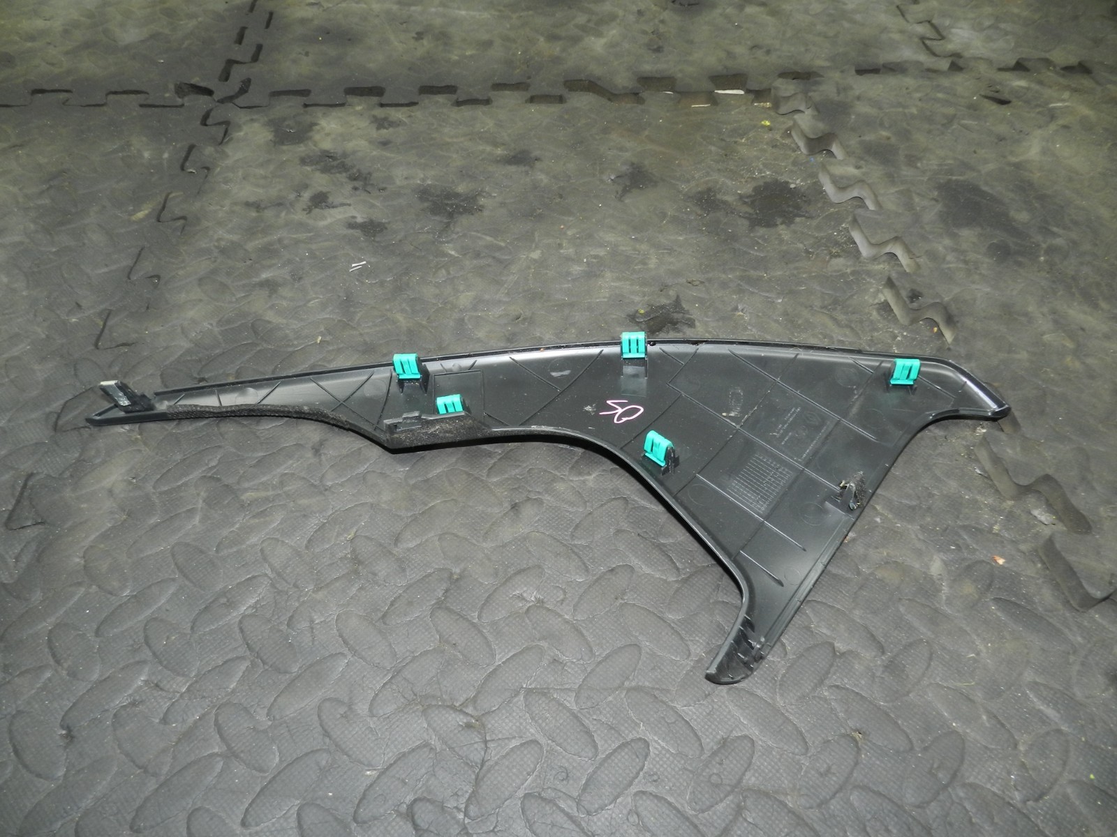 180. 2018 RENAULT KOLEOS MK2. DRIVER SIDE PANEL TRIM - Image 2