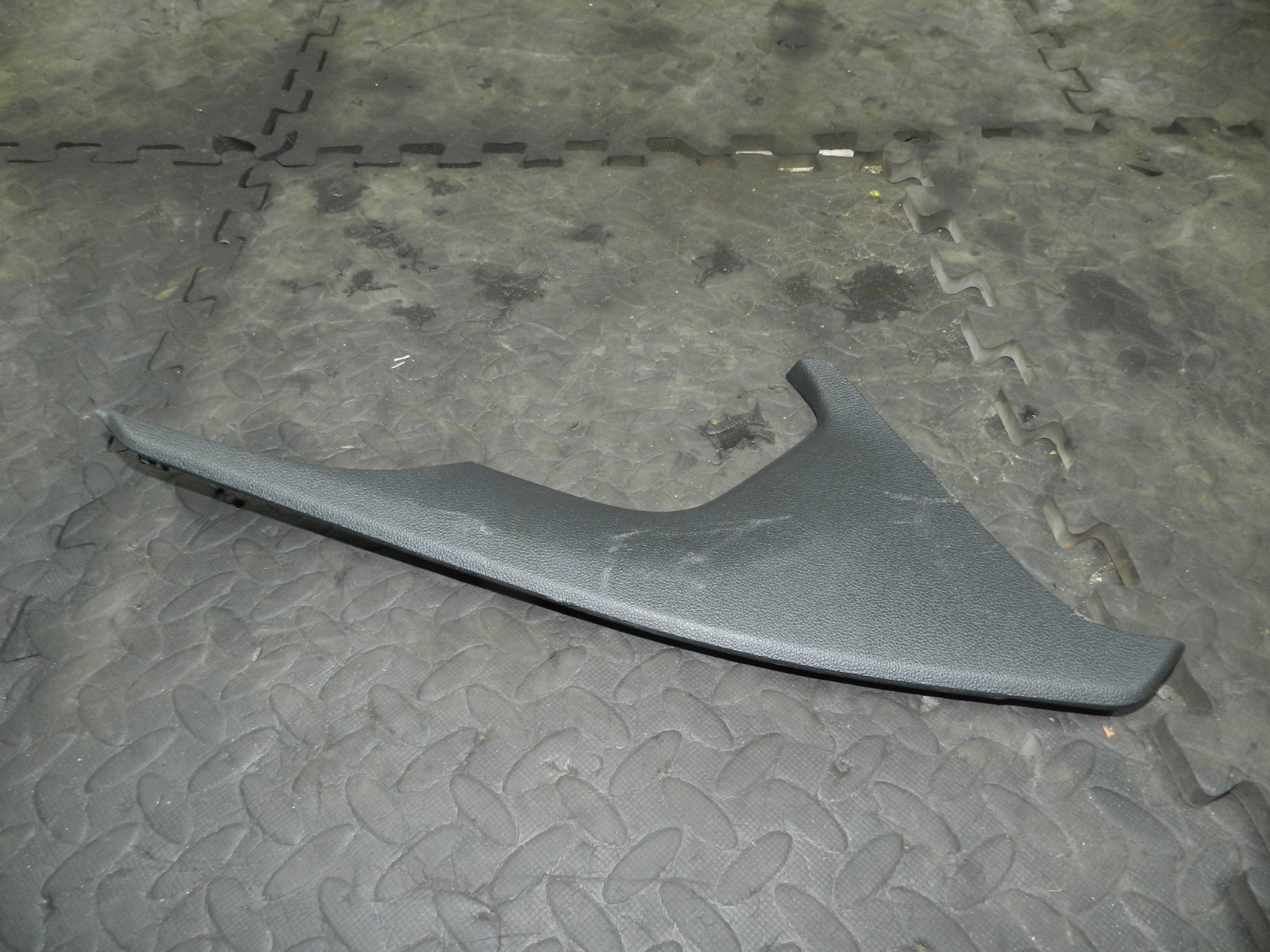 180. 2018 RENAULT KOLEOS MK2. DRIVER SIDE PANEL TRIM - Image 3