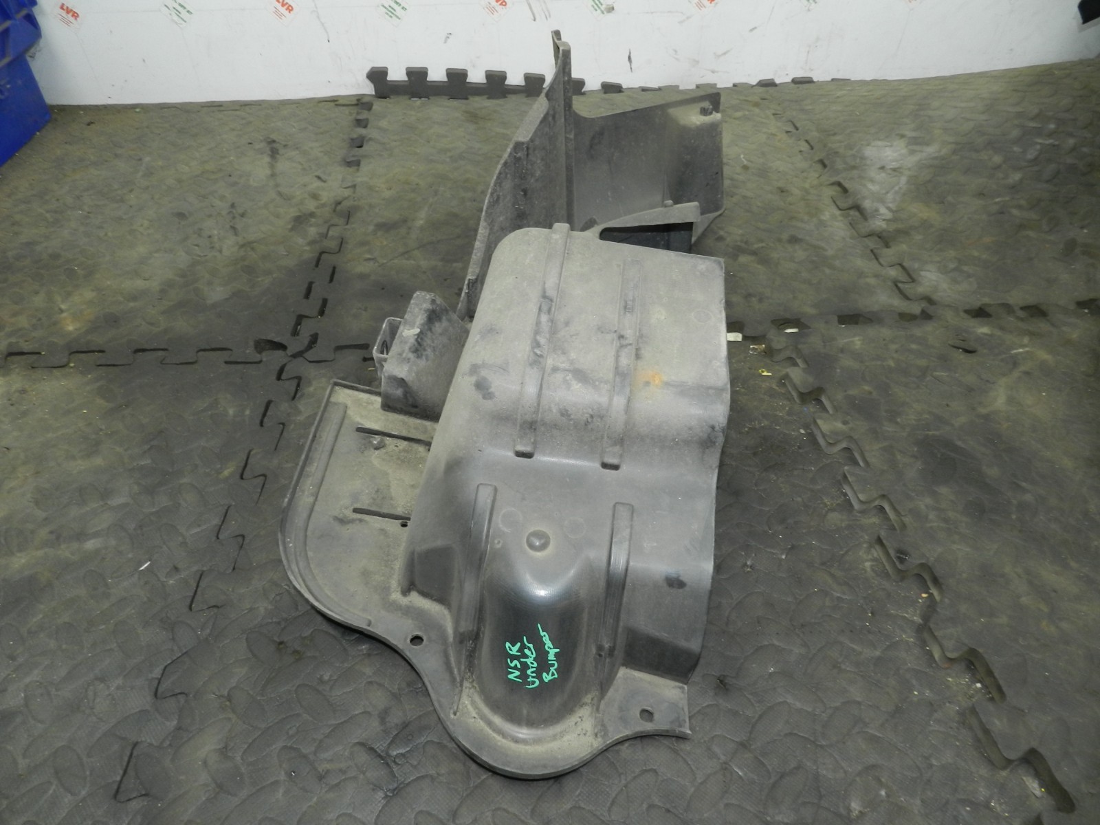 180. 2018 RENAULT KOLEOS MK2. PASSENGER SIDE REAR UNDER BUMPER PANEL - Image 4