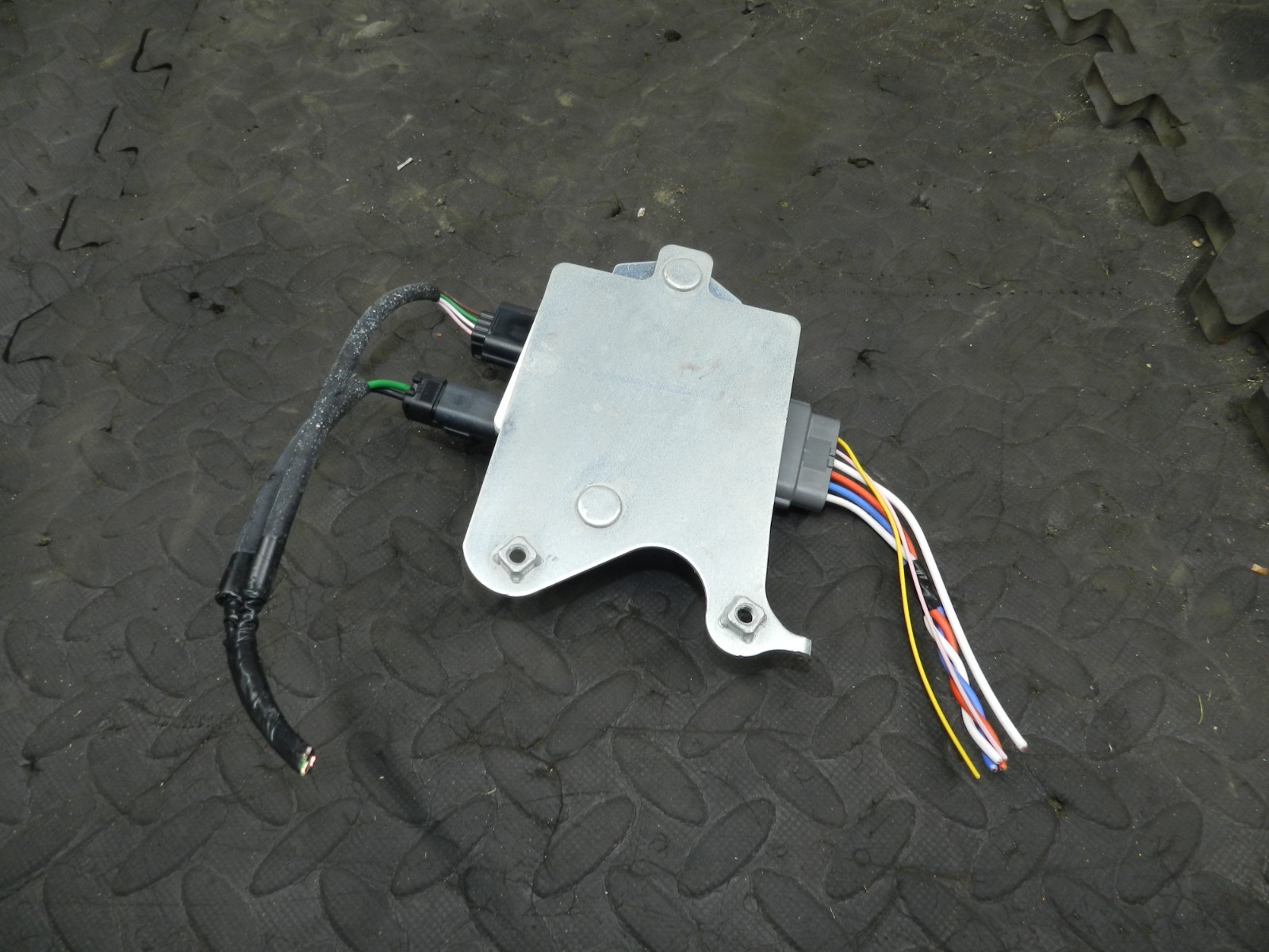 180. 2018 RENAULT KOLEOS MK2. 169108688R FUEL PUMP CONTROL MODULE ECU - Image 3