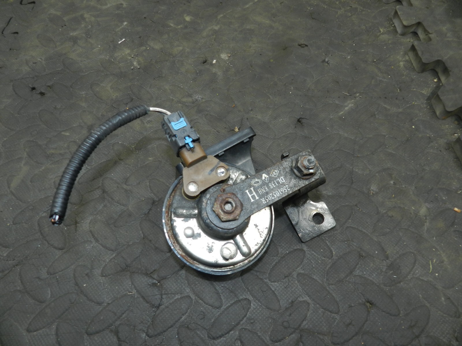 180. 2018 RENAULT KOLEOS MK2. HORN - Image 4