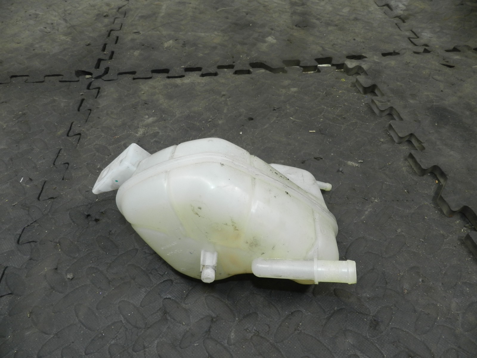 180. 2018 RENAULT KOLEOS MK2. COOLANT BOTTLE TANK RESERVOIR EXPANSION