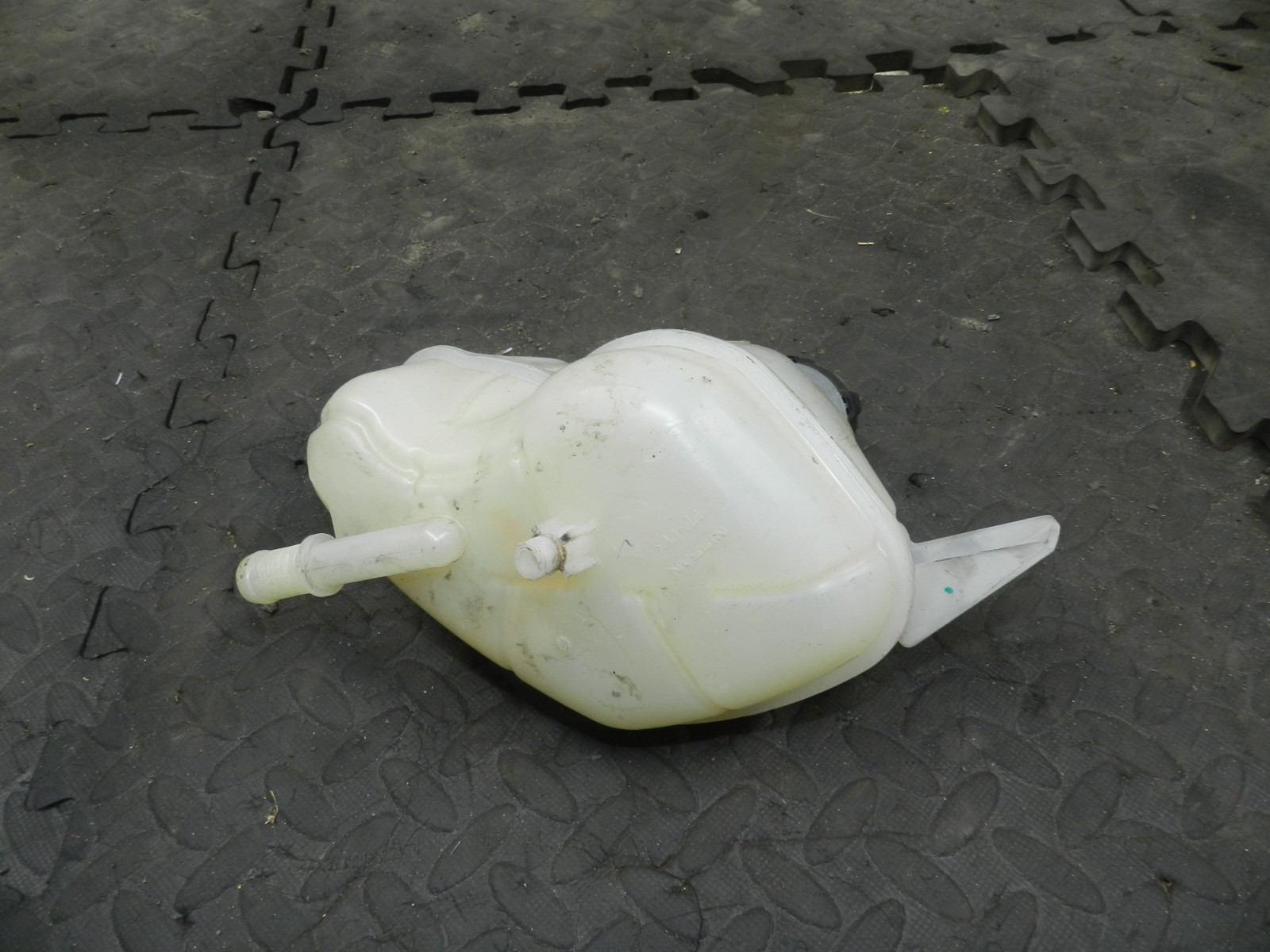 180. 2018 RENAULT KOLEOS MK2. COOLANT BOTTLE TANK RESERVOIR EXPANSION - Image 2