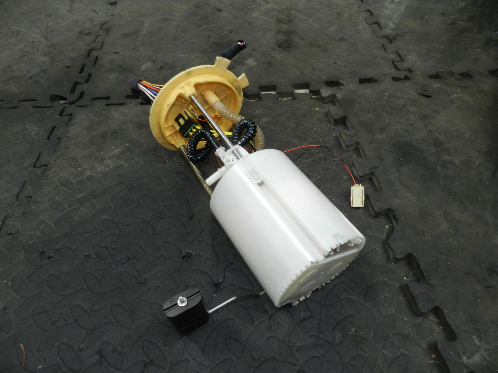 180. 2018 RENAULT KOLEOS MK2. DIESEL FUEL PUMP IN TANK