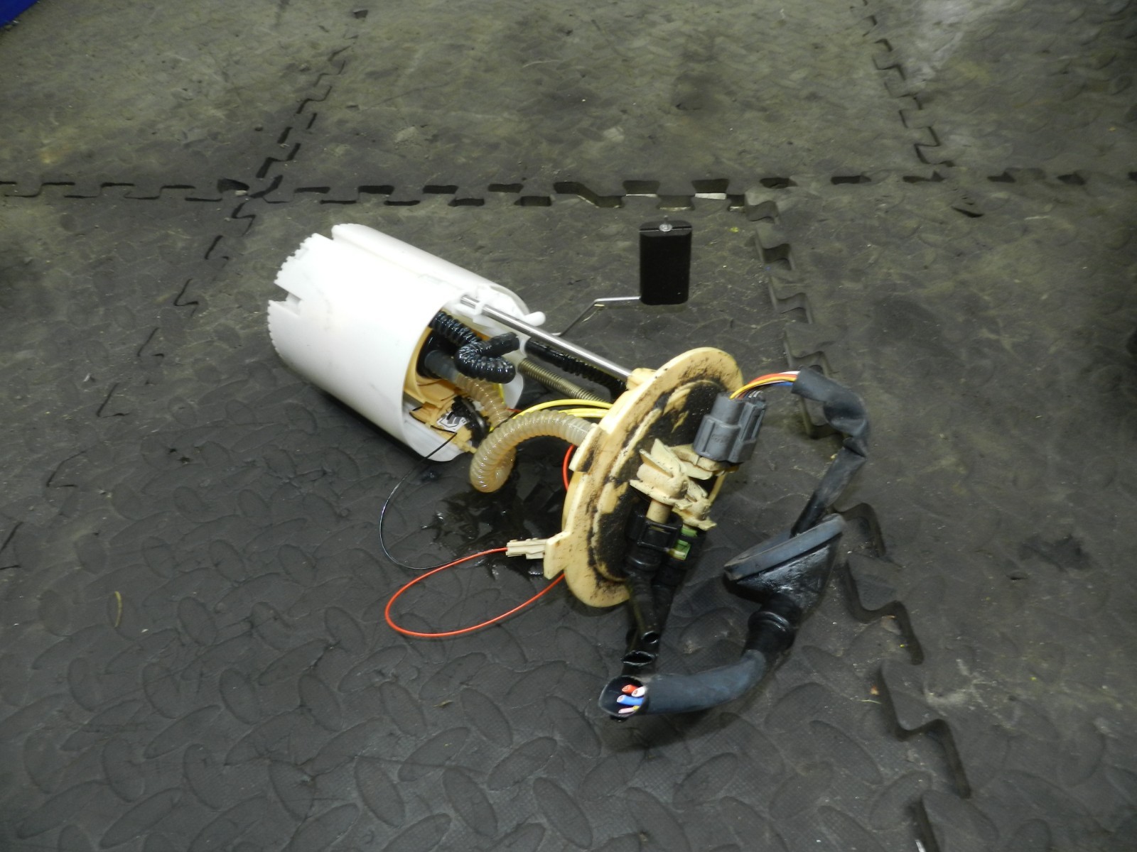 180. 2018 RENAULT KOLEOS MK2. DIESEL FUEL PUMP IN TANK - Image 3