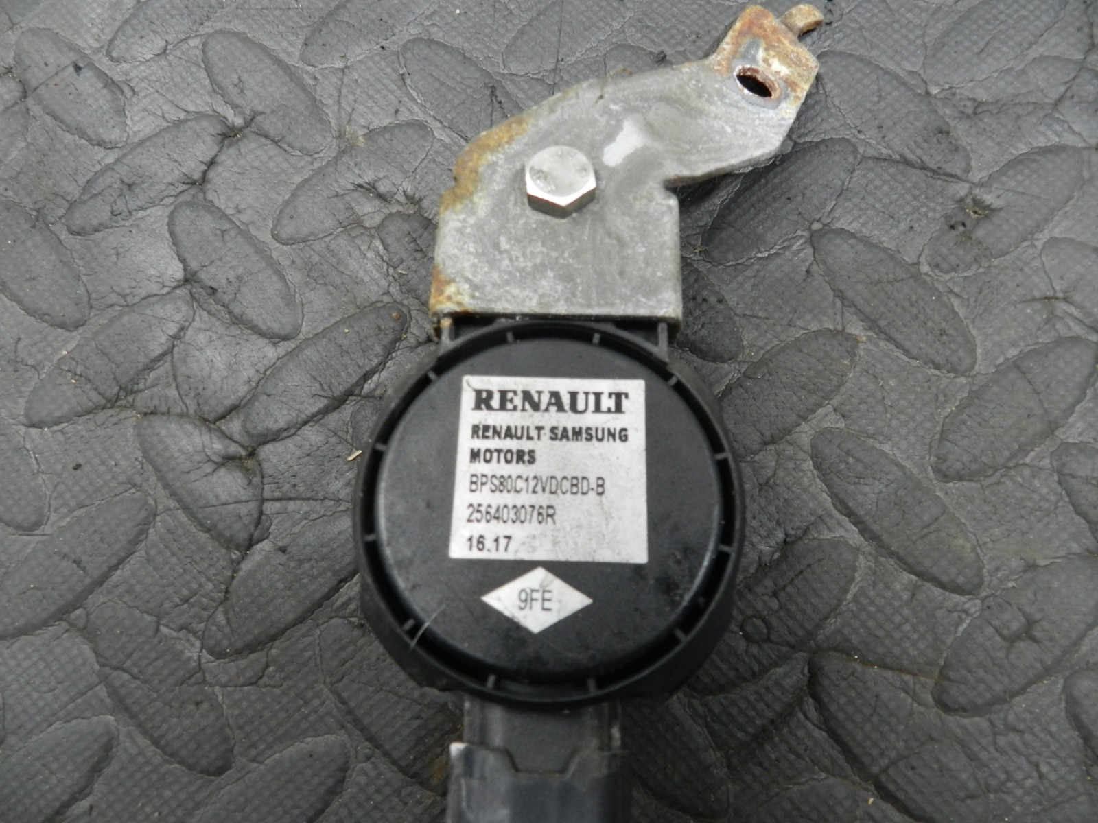 180. 2018 RENAULT KOLEOS MK2. 256403076R DOOR HORN BUZZER - Image 3
