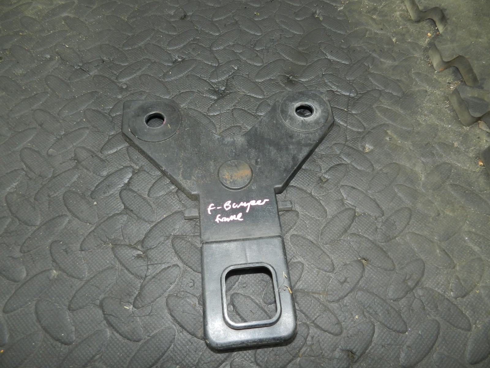 180. 2018 RENAULT KOLEOS MK2. FRONT BUMPER FRAME