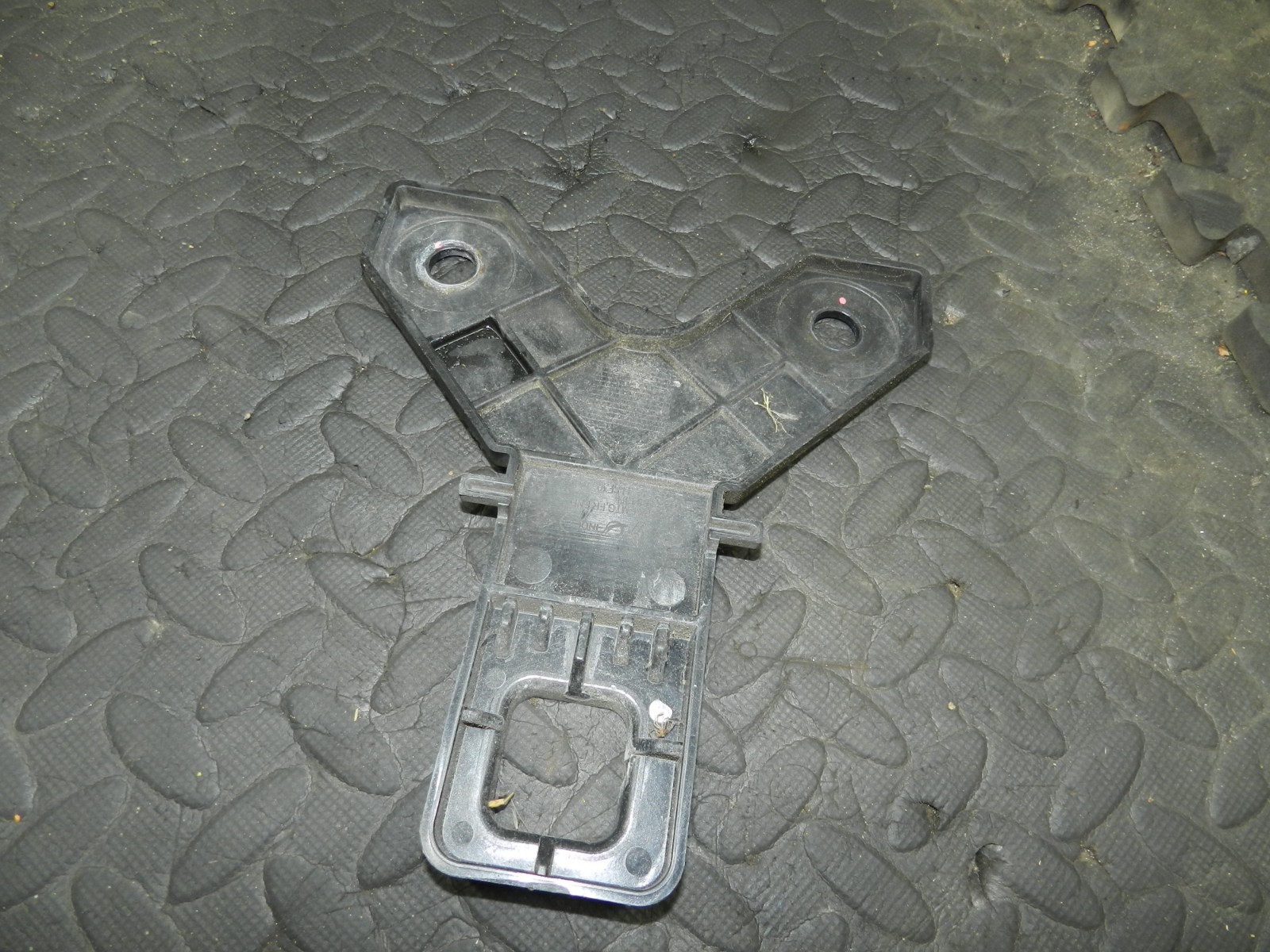 180. 2018 RENAULT KOLEOS MK2. FRONT BUMPER FRAME - Image 2