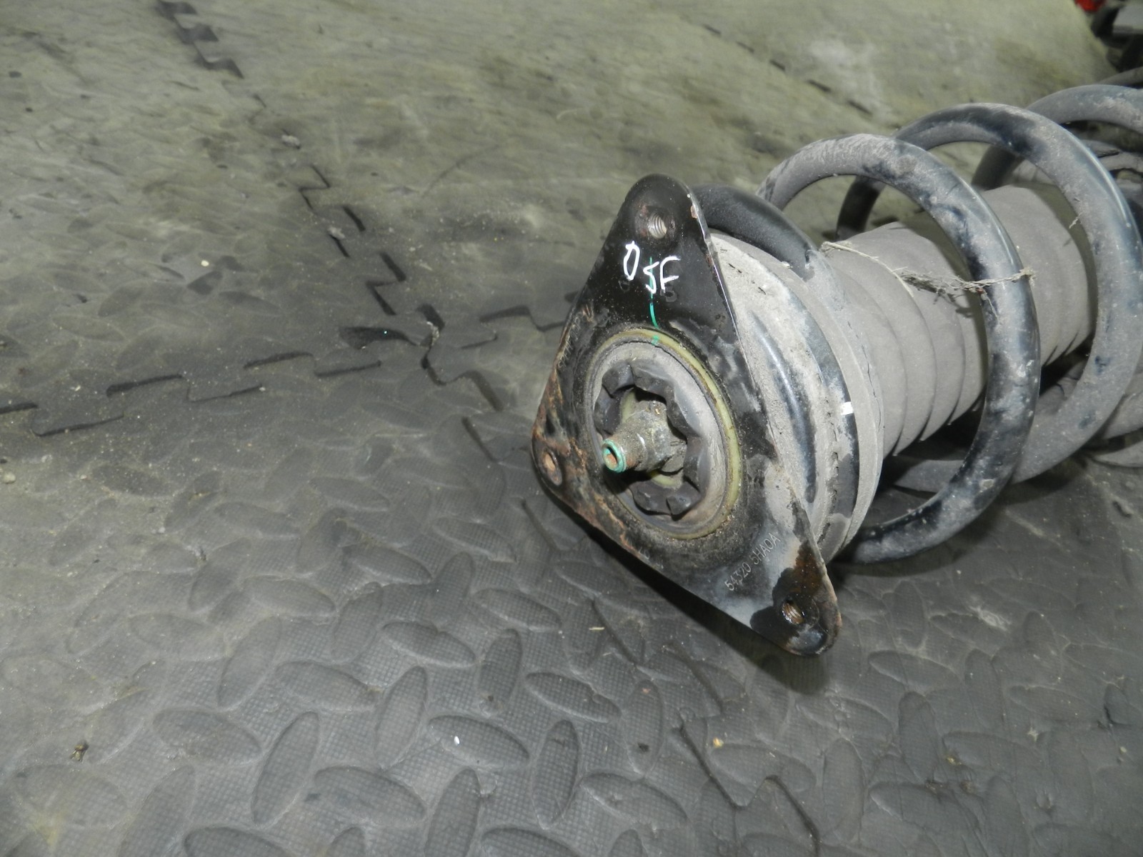 180. 2018 RENAULT KOLEOS MK2. DRIVER SIDE FRONT SUSPENSION UNIT - Image 3