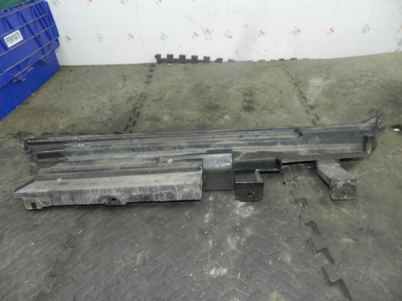 180. 2018 RENAULT KOLEOS MK2. 214694684R RADIATOR FRAME PANEL