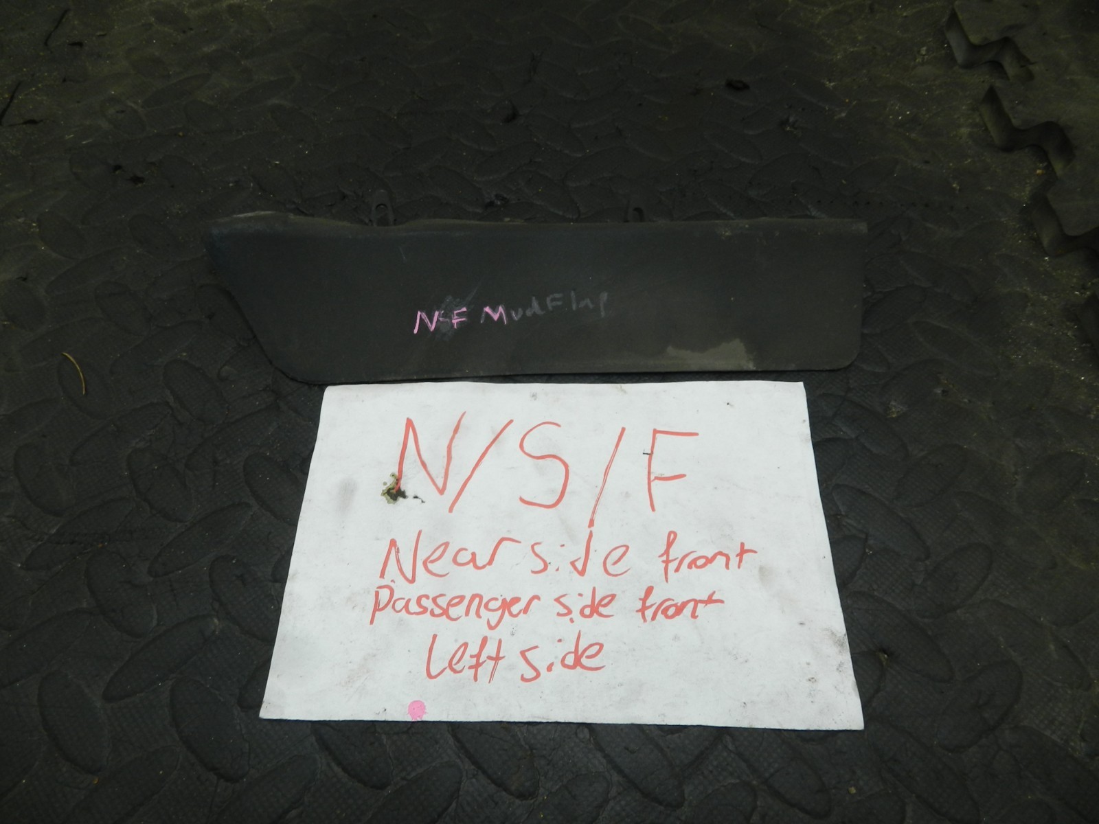 180. 2018 RENAULT KOLEOS MK2. PASSENGER SIDE FRONT MUD FLAP