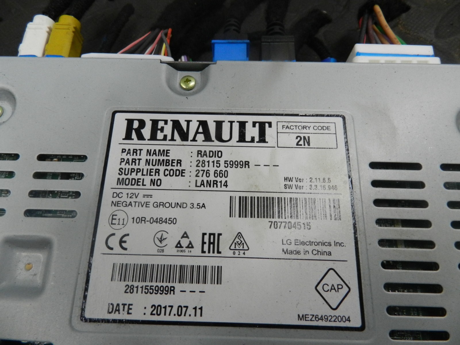 180. 2018 RENAULT KOLEOS MK2. 281155999R RADIO SAT NAV HEAD UNIT - Image 2