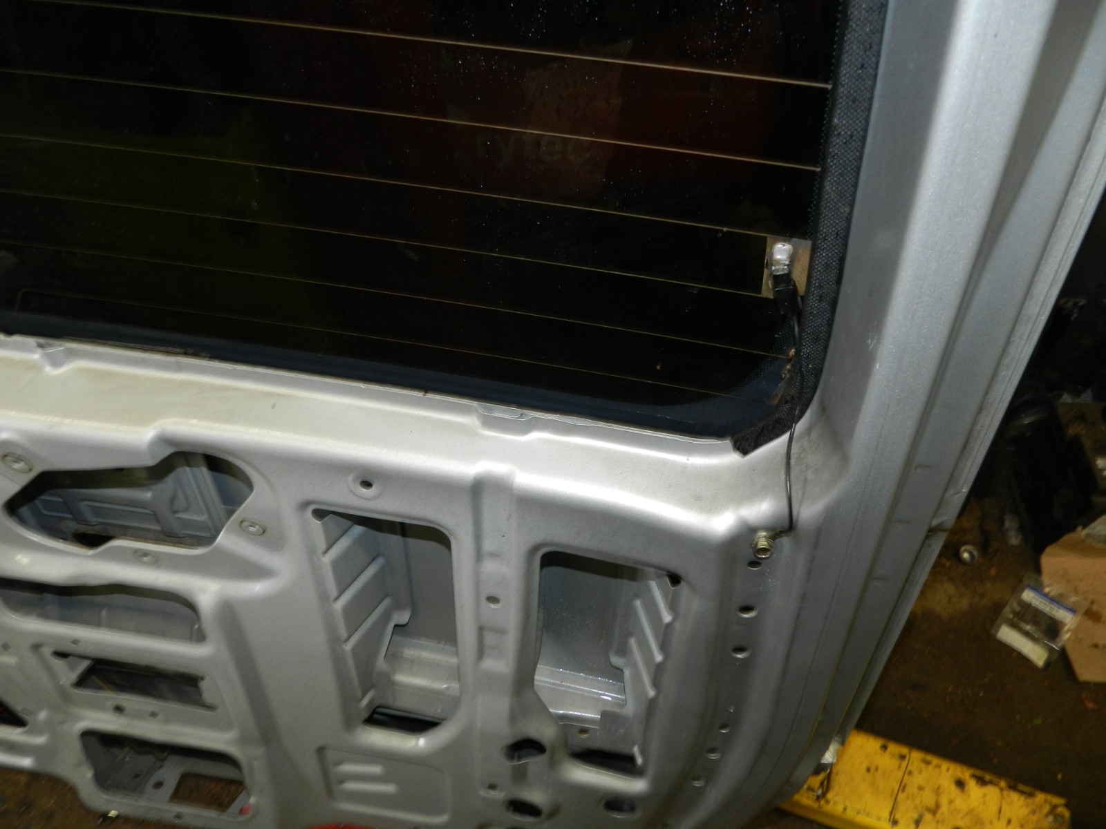 162. 1996 HONDA SMX. BOOT LID TAIL GATE DOOR SHELL - Image 4