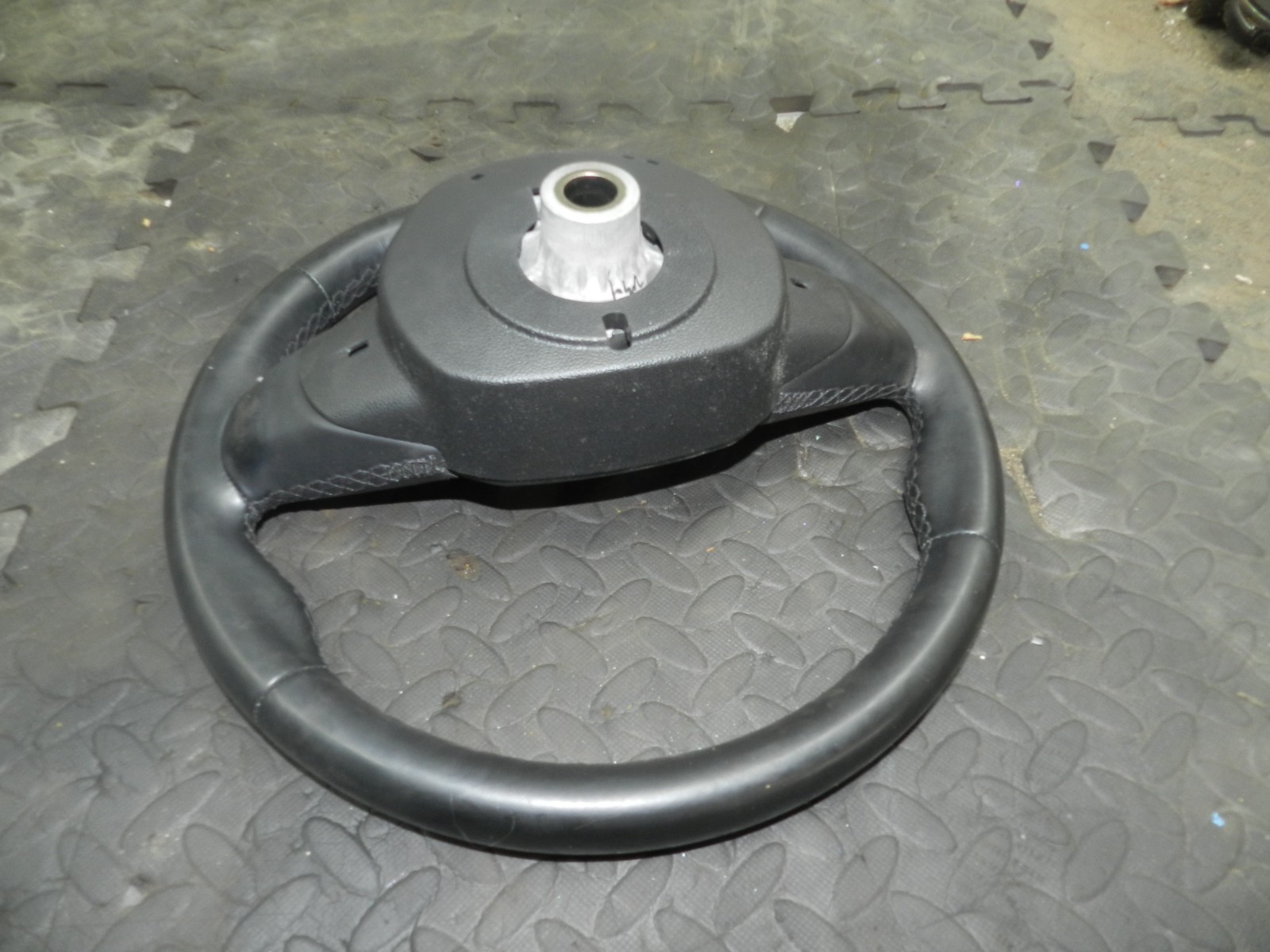 180. 2018 RENAULT KOLEOS MK2. STEERING WHEEL - Image 4