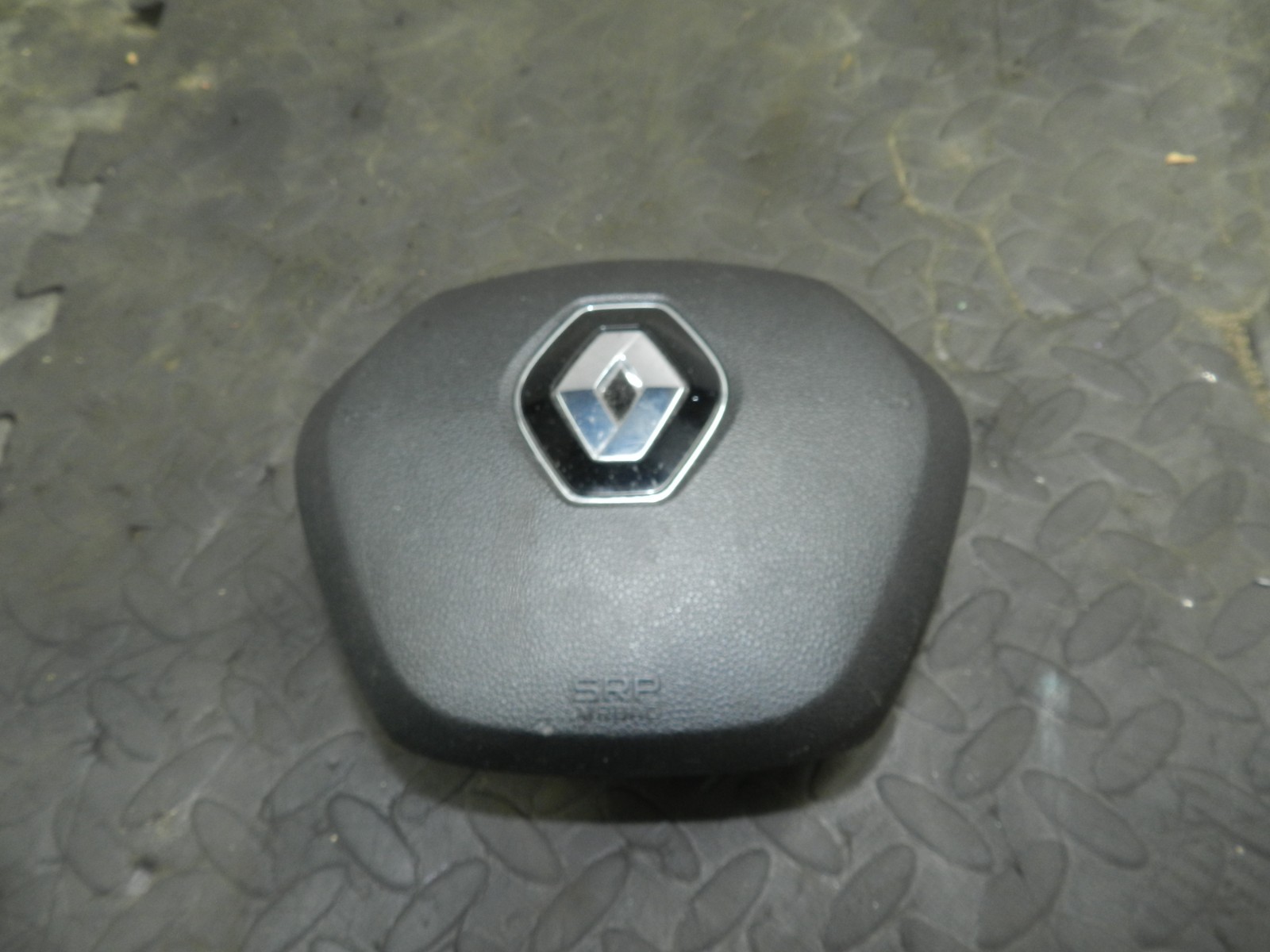 180. 2018 RENAULT KOLEOS MK2. STEERING WHEEL AIRBAG