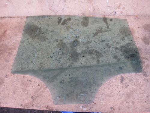 2006 SEAT LEON MK2 1.6 PETROL. DRIVER SIDE FRONT WINDOW GLASS - Image 2