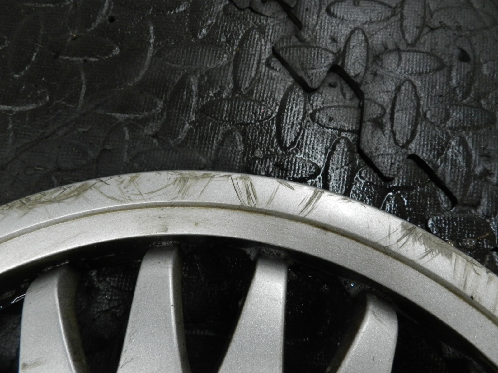 181. RENAULT 5 R5 NOT RS TURBO. SOLEIL WHEEL HUB CAP COVER 7700791347 SCUFFED - Image 7