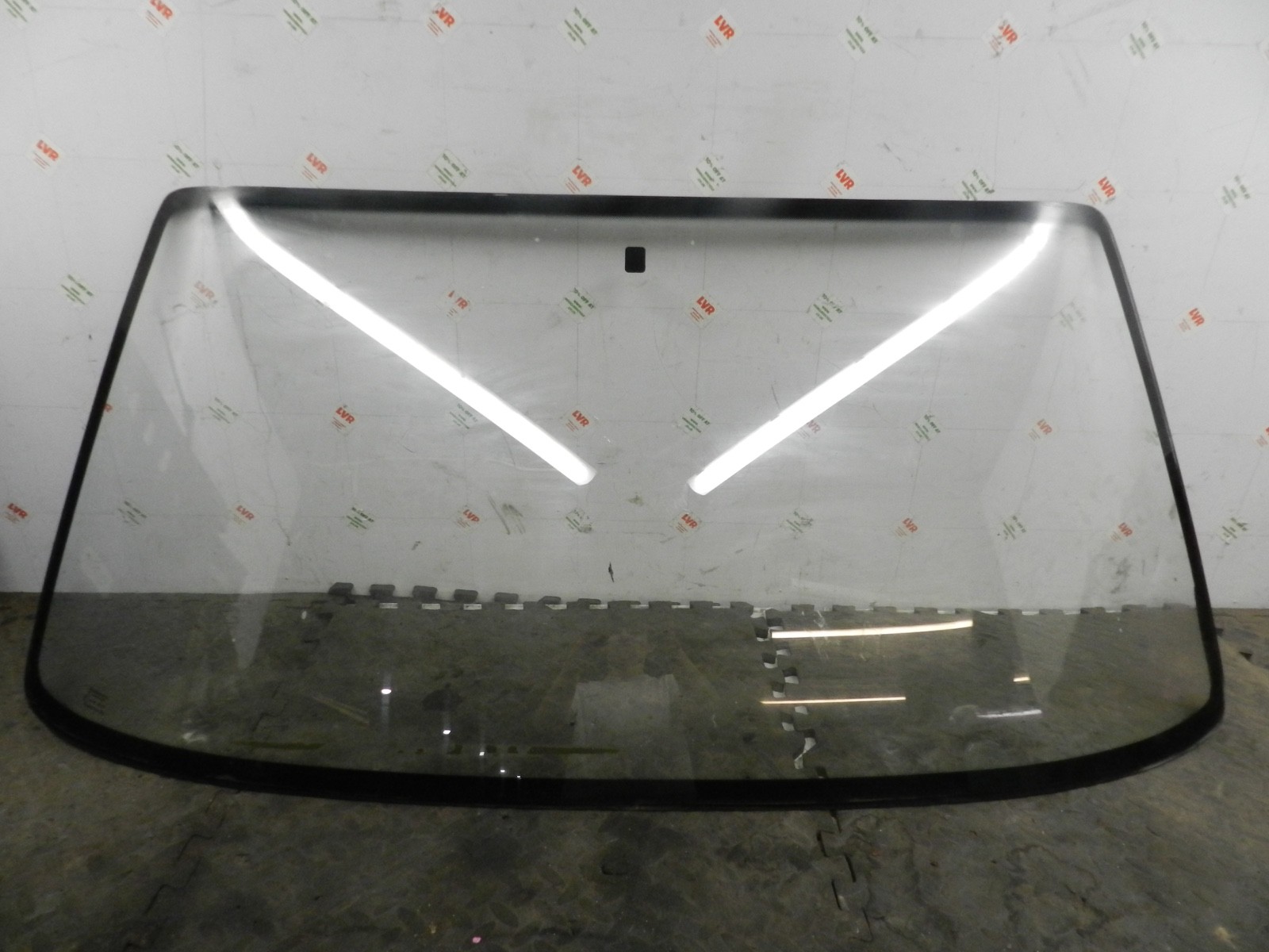 181. RENAULT 5 R5 NOT RS TURBO. FRONT WIND SCREEN GLASS
