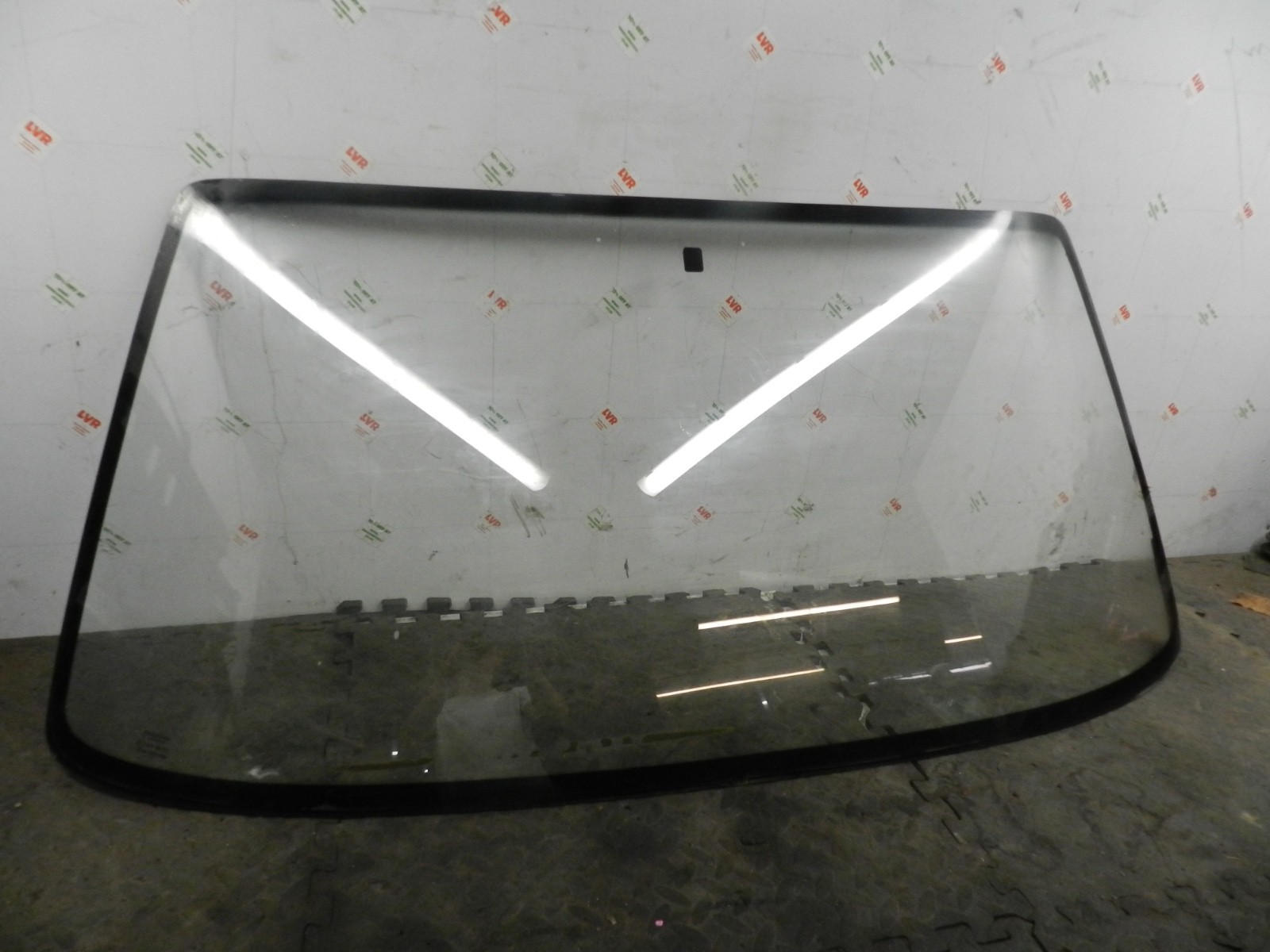 181. RENAULT 5 R5 NOT RS TURBO. FRONT WIND SCREEN GLASS - Image 3