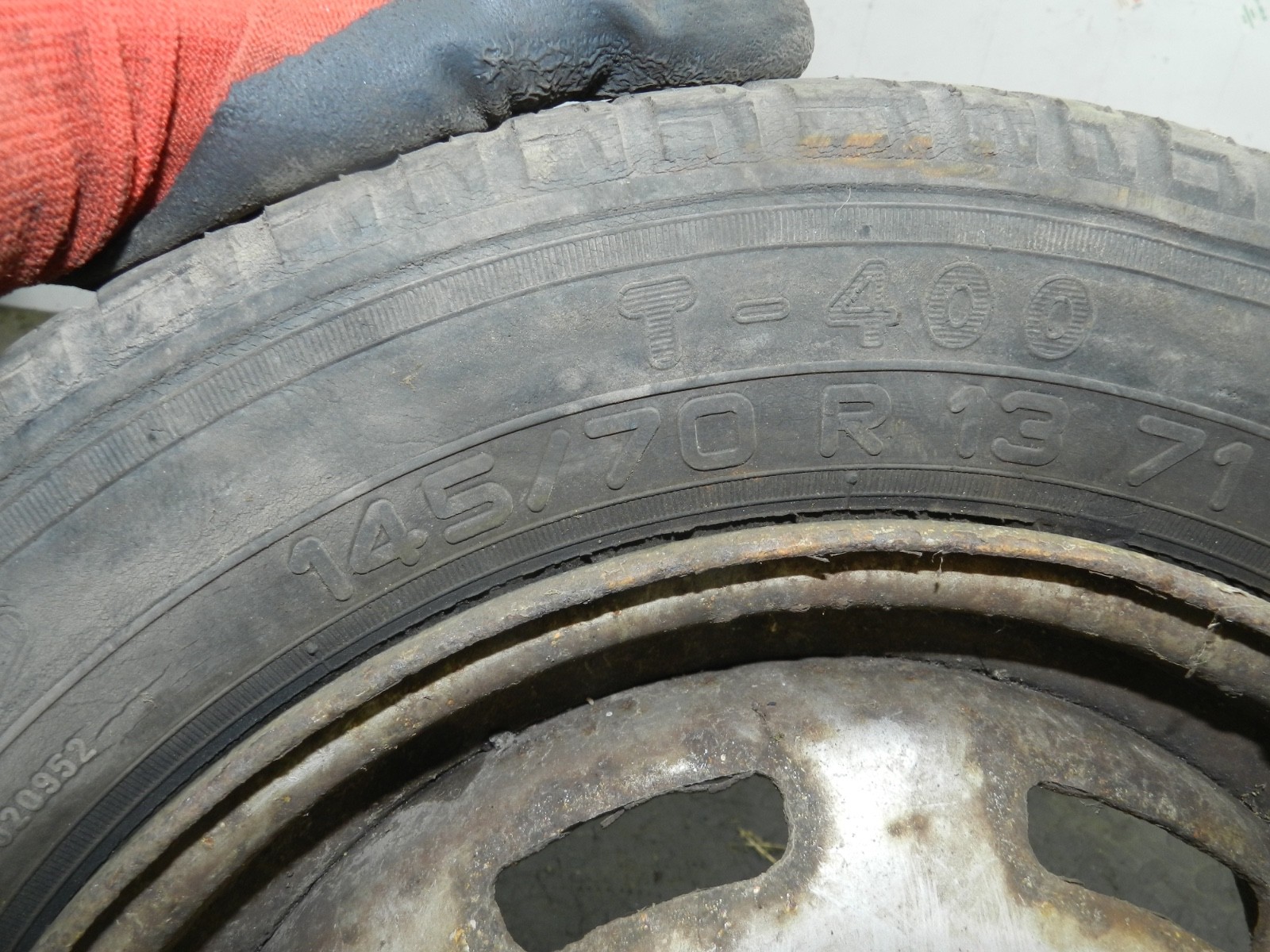 181. RENAULT 5 R5 NOT RS TURBO. STEEL WHEEL WITH TYRE - Image 4