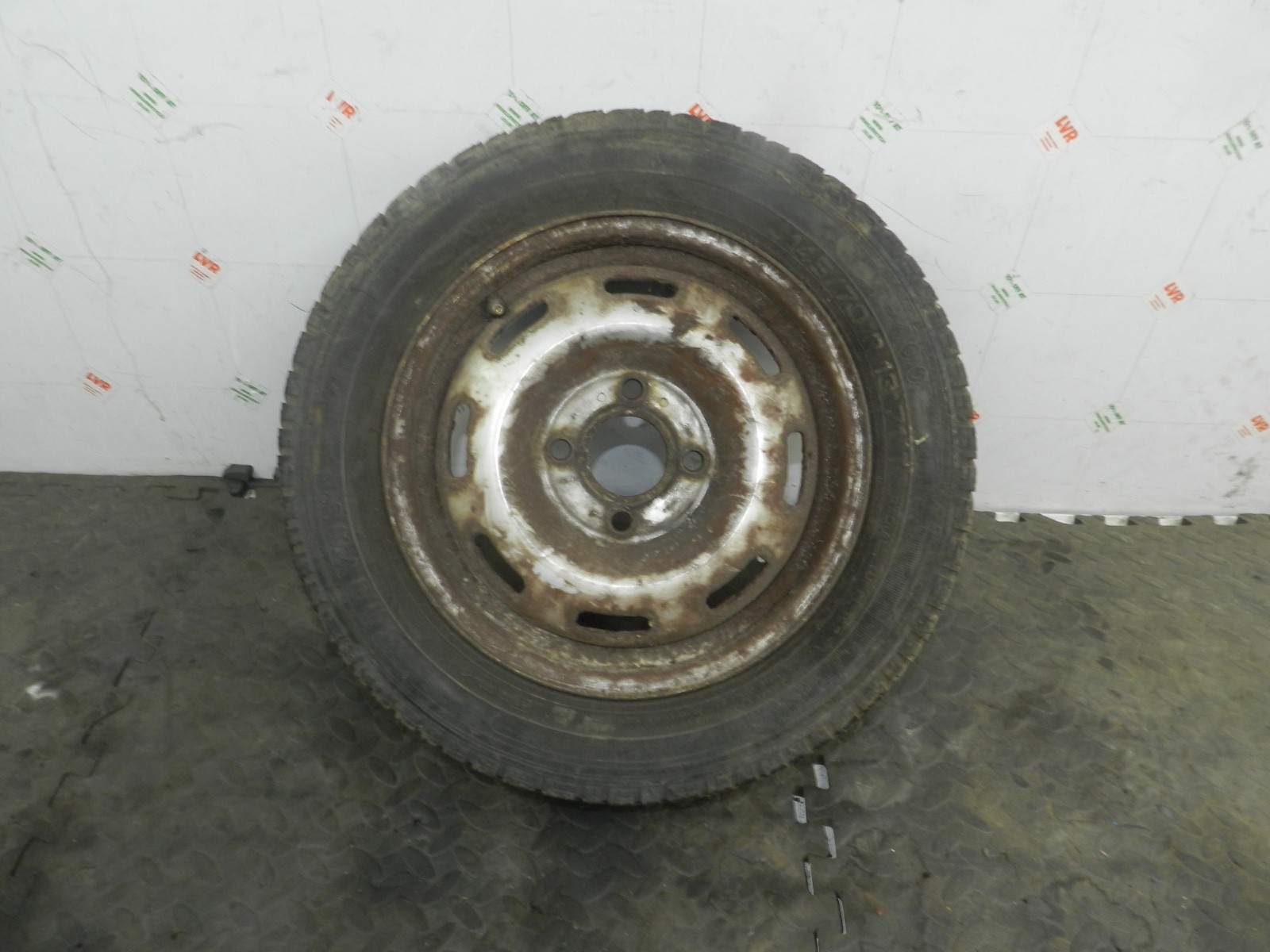 181. RENAULT 5 R5 NOT RS TURBO. STEEL WHEEL WITH TYRE