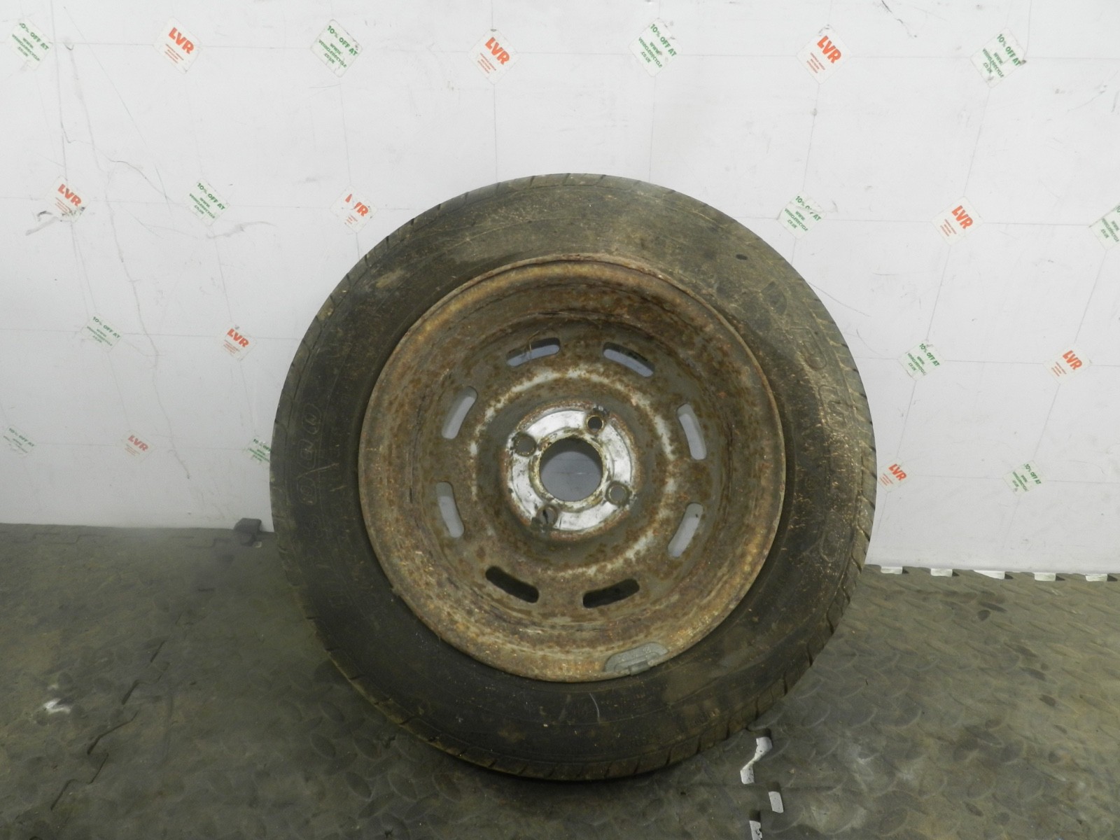 181. RENAULT 5 R5 NOT RS TURBO. STEEL WHEEL WITH TYRE - Image 4