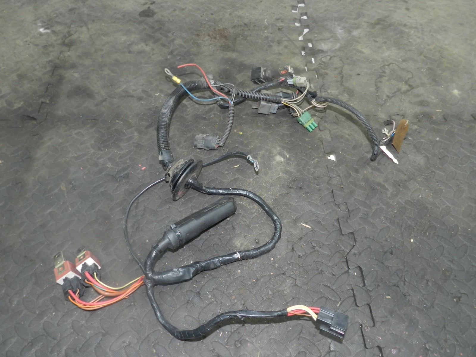 181. RENAULT 5 R5 NOT RS TURBO. ENGINE WIRING LOOM