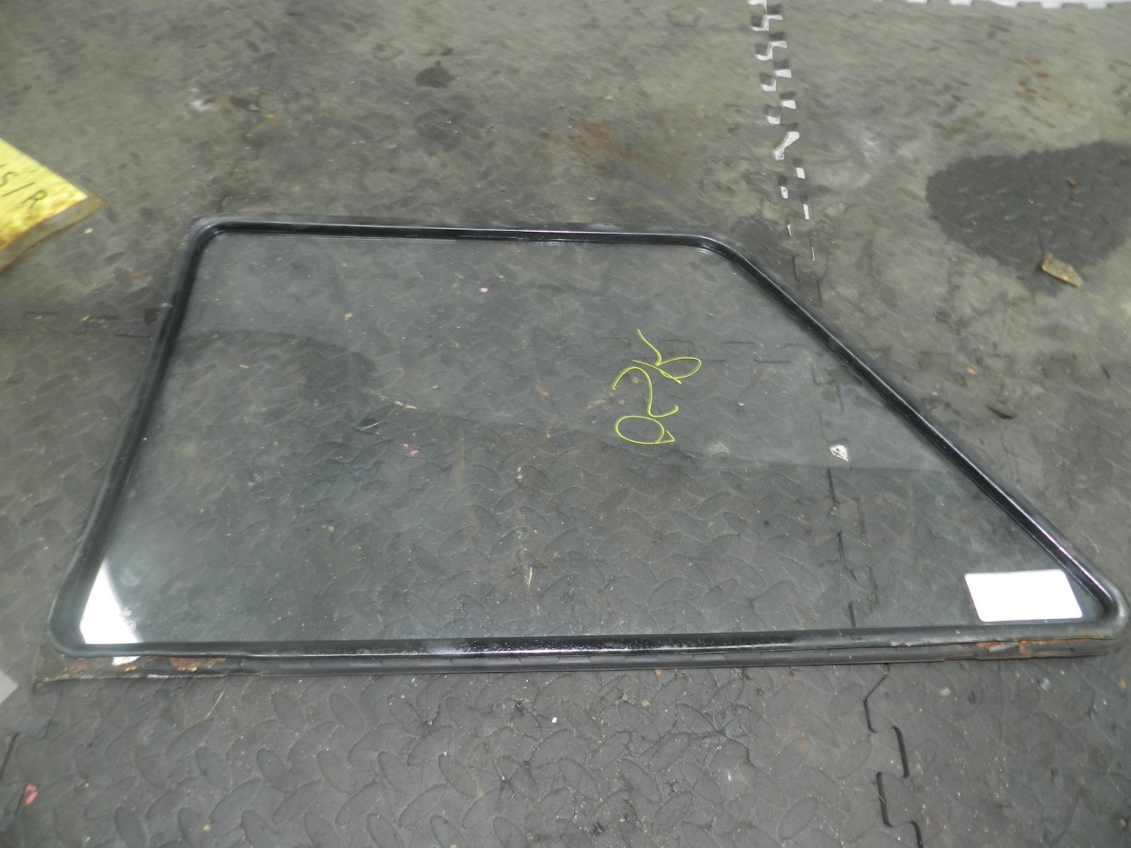 181. RENAULT 5 R5 NOT RS TURBO. DRIVER SIDE REAR QUARTER WINDOW GLASS - Image 3