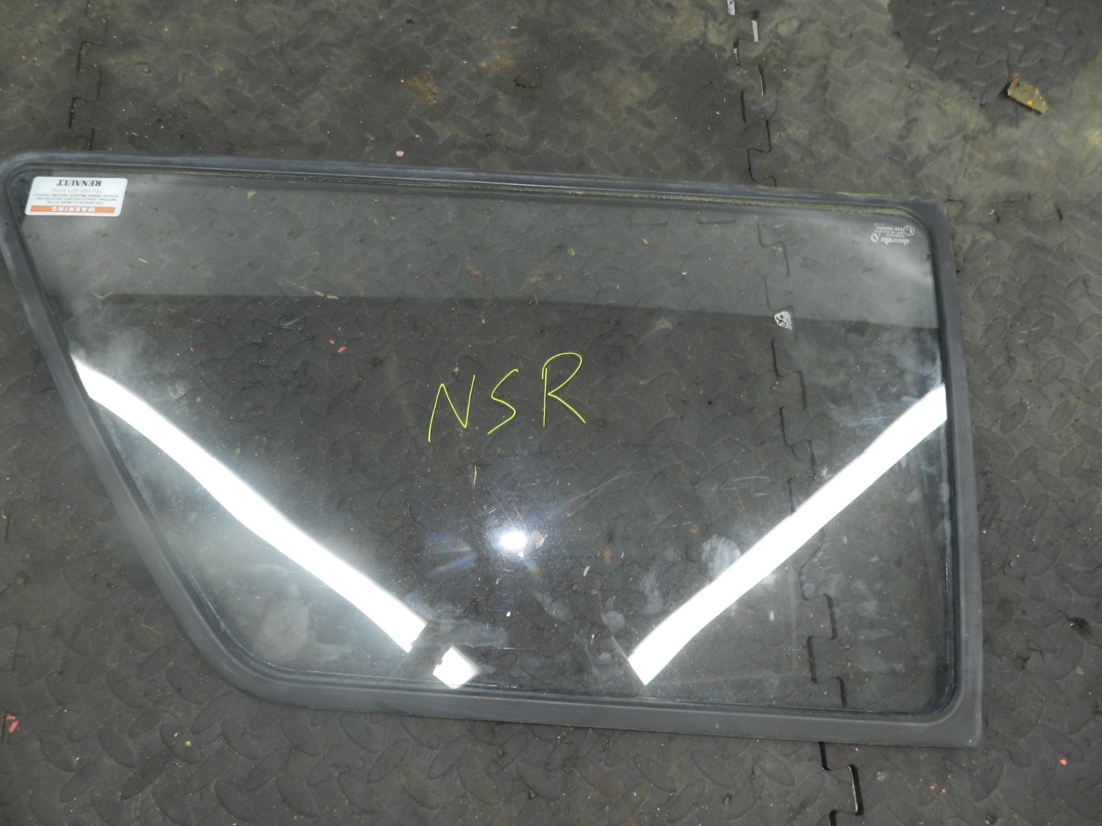 181. RENAULT 5 R5 NOT RS TURBO. PASSENGER SIDE REAR QUARTER WINDOW GLASS - Image 2