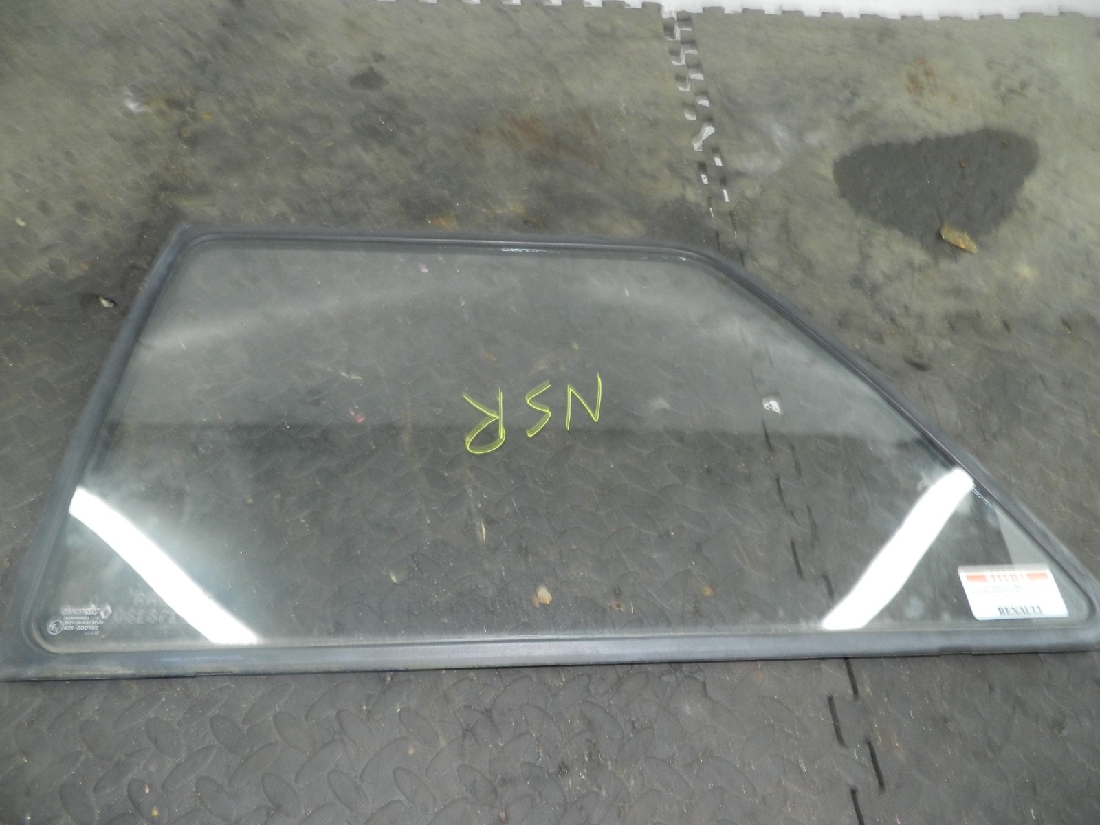 181. RENAULT 5 R5 NOT RS TURBO. PASSENGER SIDE REAR QUARTER WINDOW GLASS - Image 3