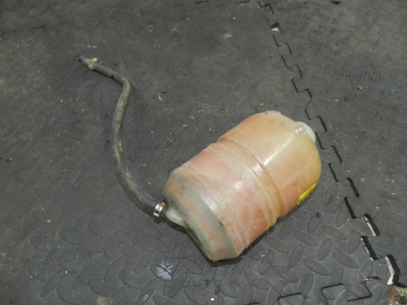 181. RENAULT 5 R5 NOT RS TURBO. PETROL FUEL PUMP AND FILTER