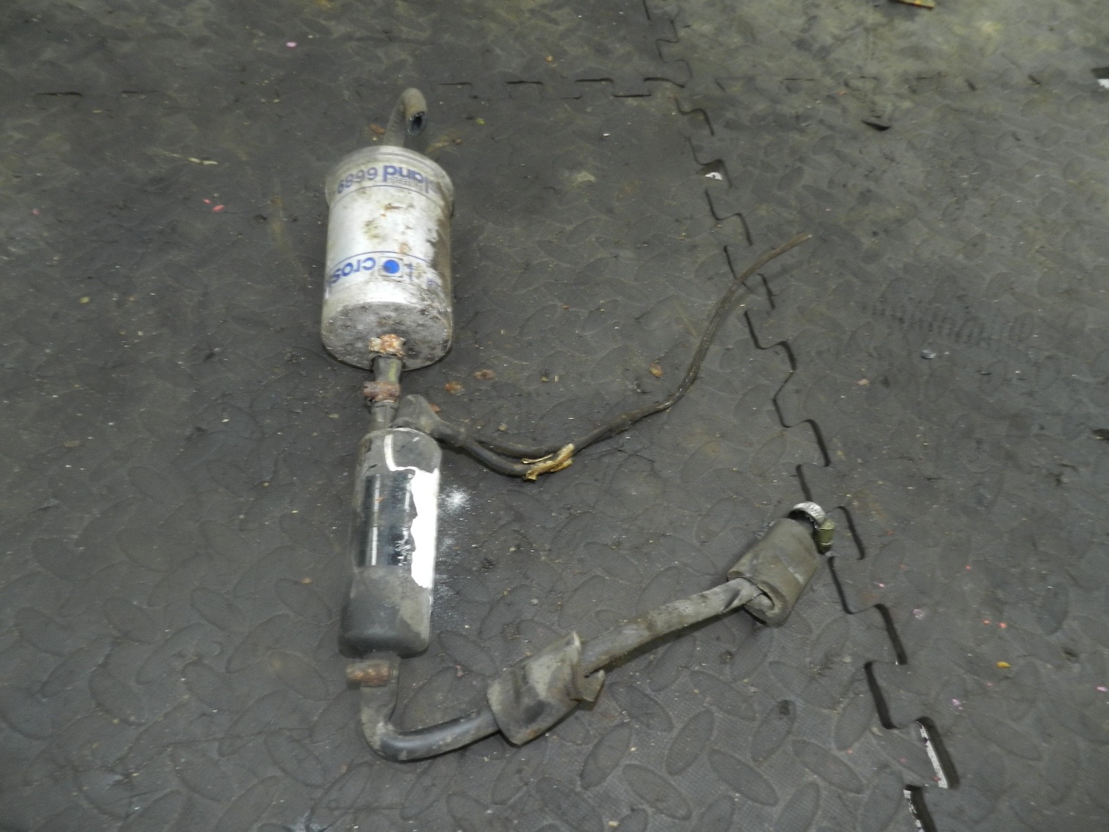 181. RENAULT 5 R5 NOT RS TURBO. PETROL FUEL PUMP AND FILTER - Image 2